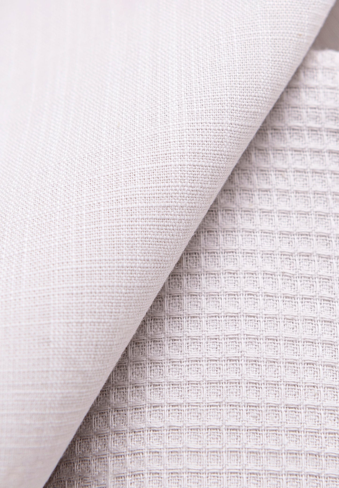 CAMA 180 CM | CAPA DE EDREDÃO E ALMOFADAS EFEITO WAFFLE