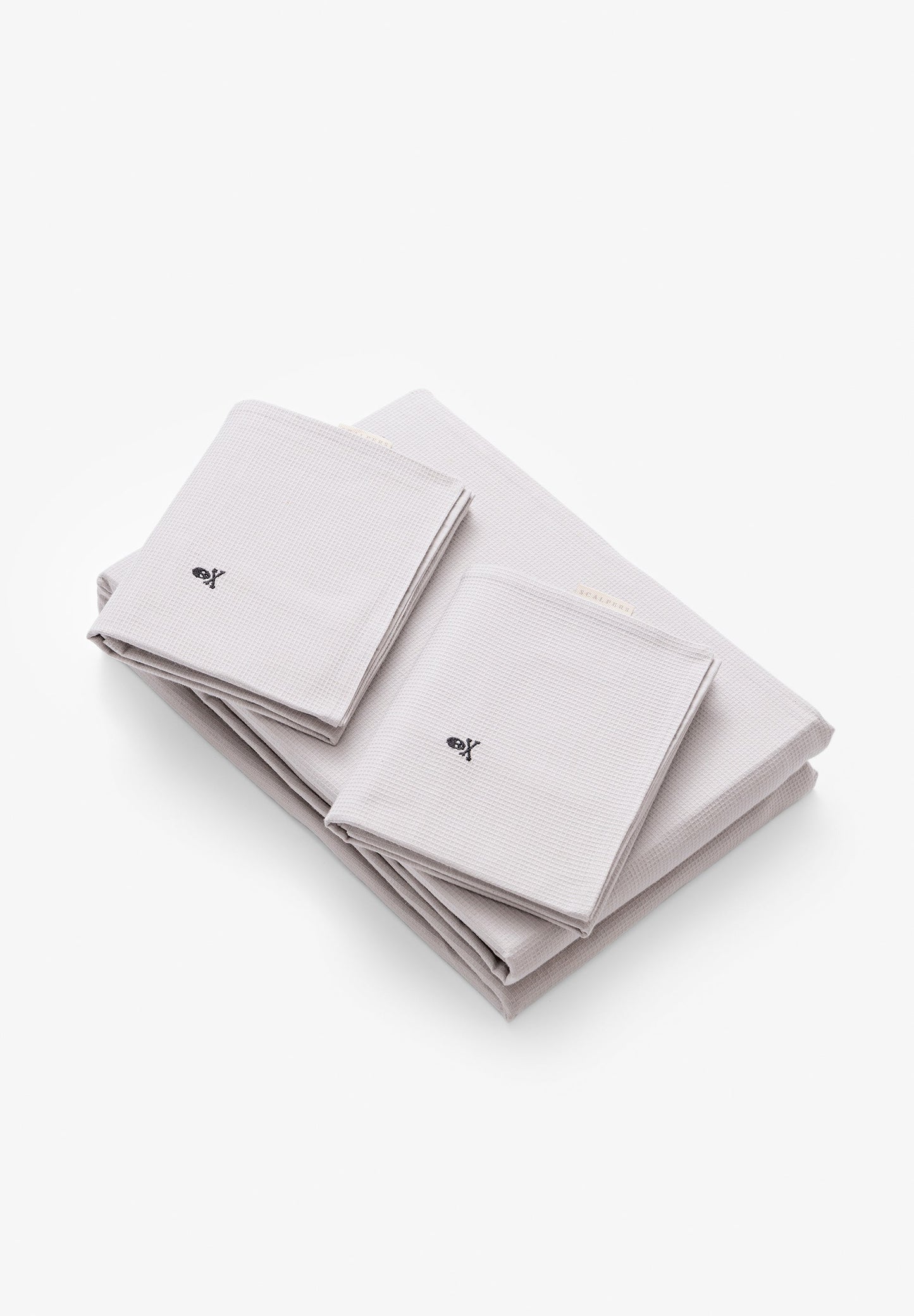 CAMA 180 CM | CAPA DE EDREDÃO E ALMOFADAS EFEITO WAFFLE