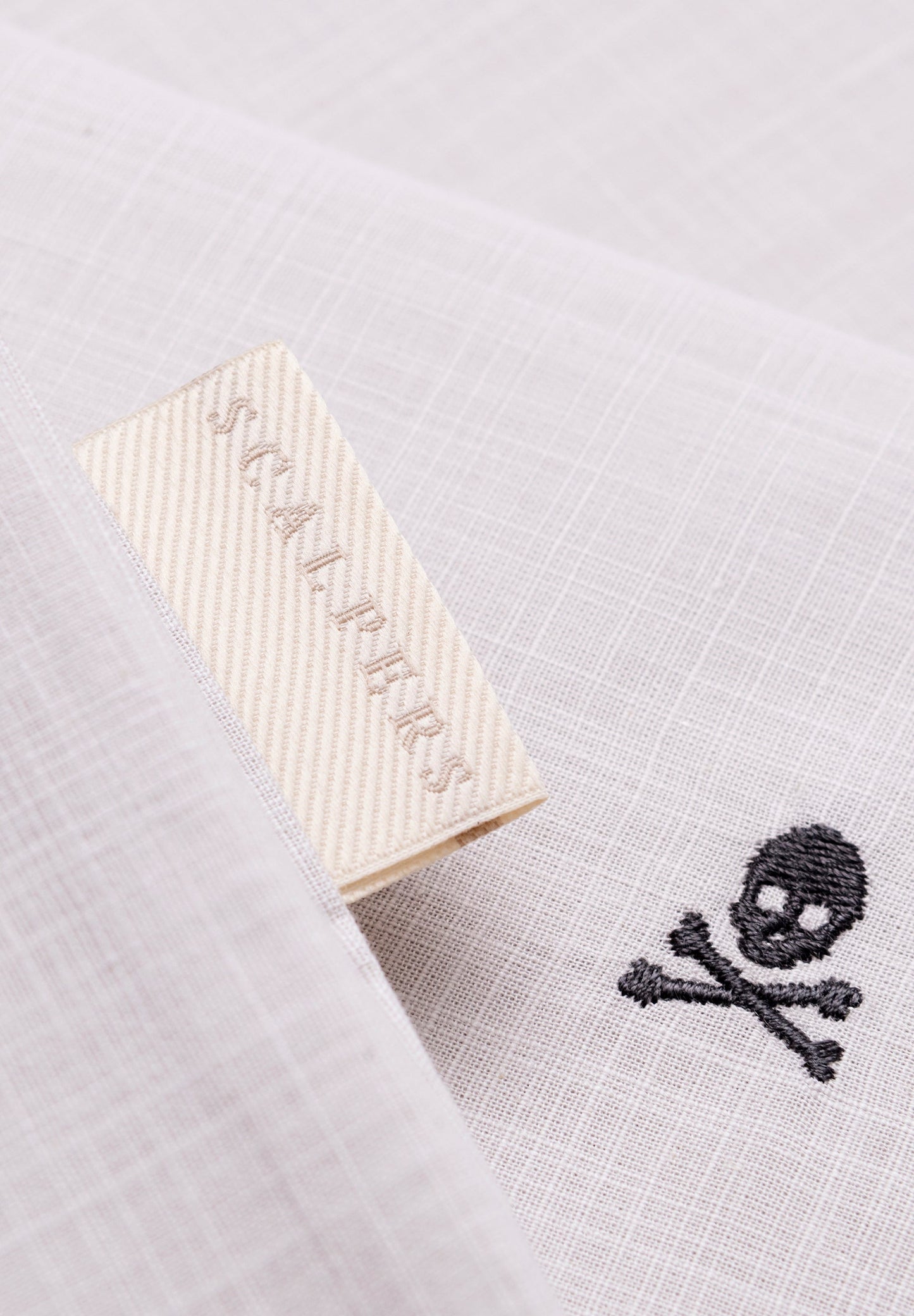 CAMA 150 CM | LENÇOL E ALMOFADAS MARMORIZADAS