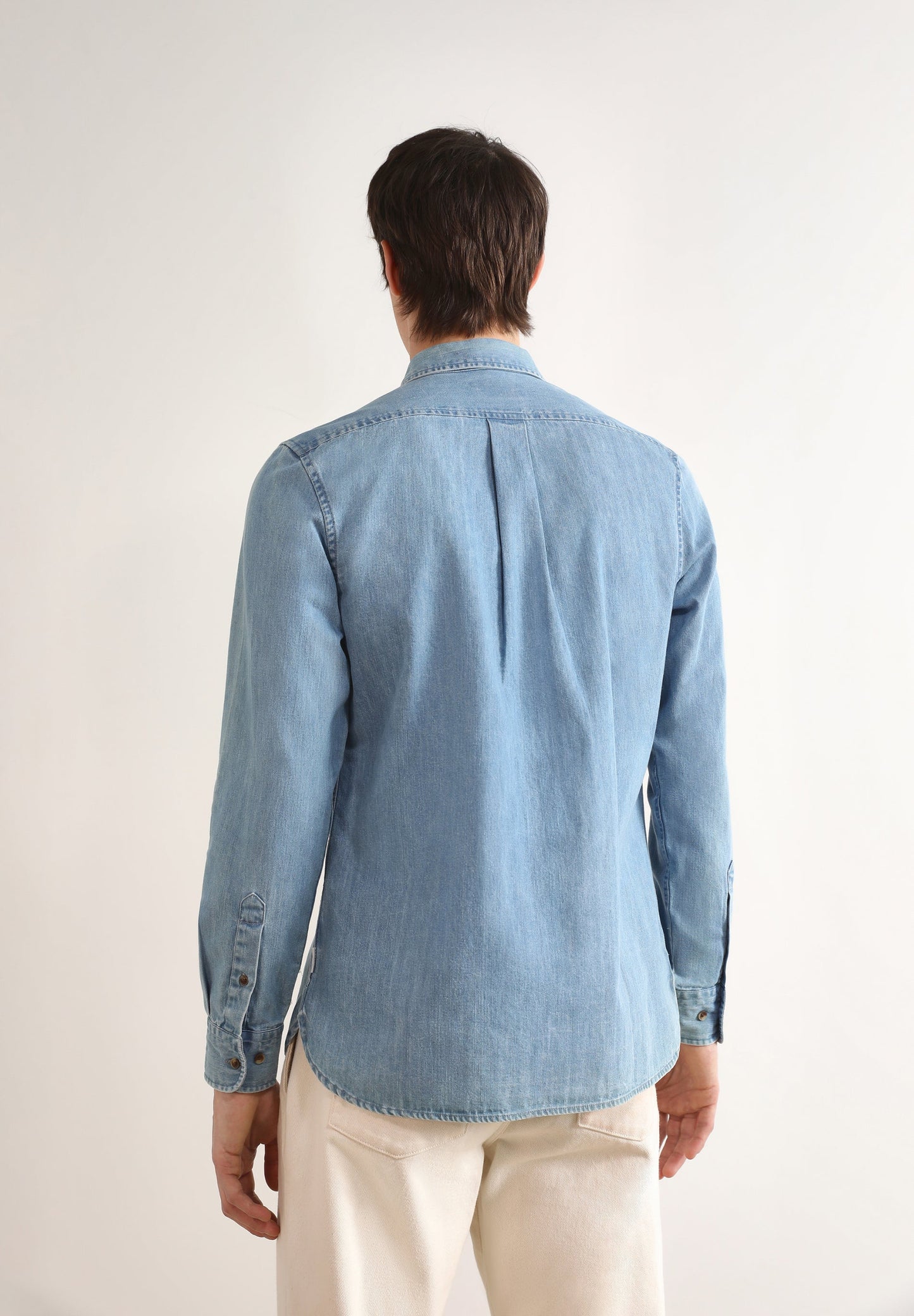 CAMISA DENIM GOLA ARREDONDADA