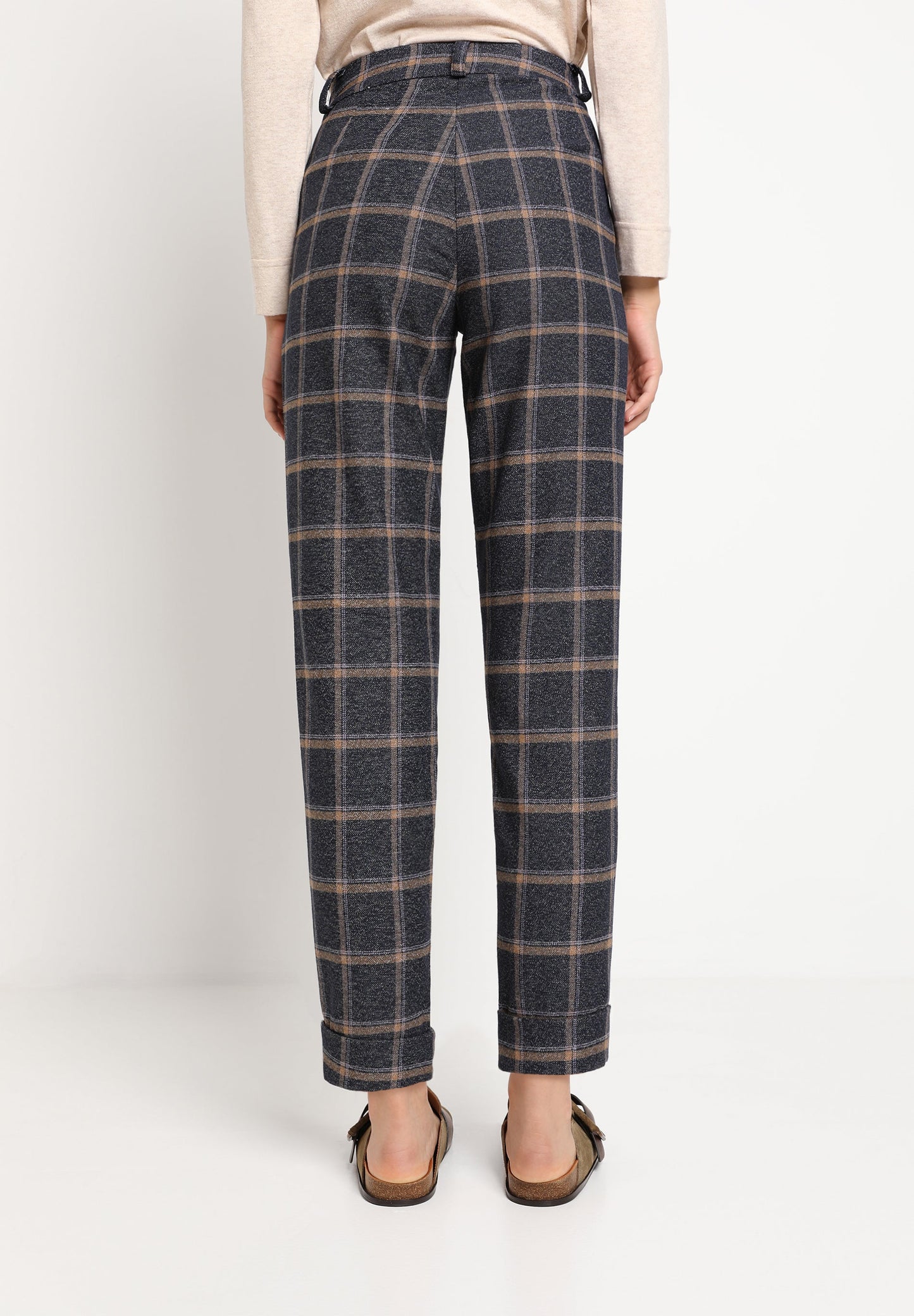 MI&CO | PANTALÓN CUADROS PINZAS