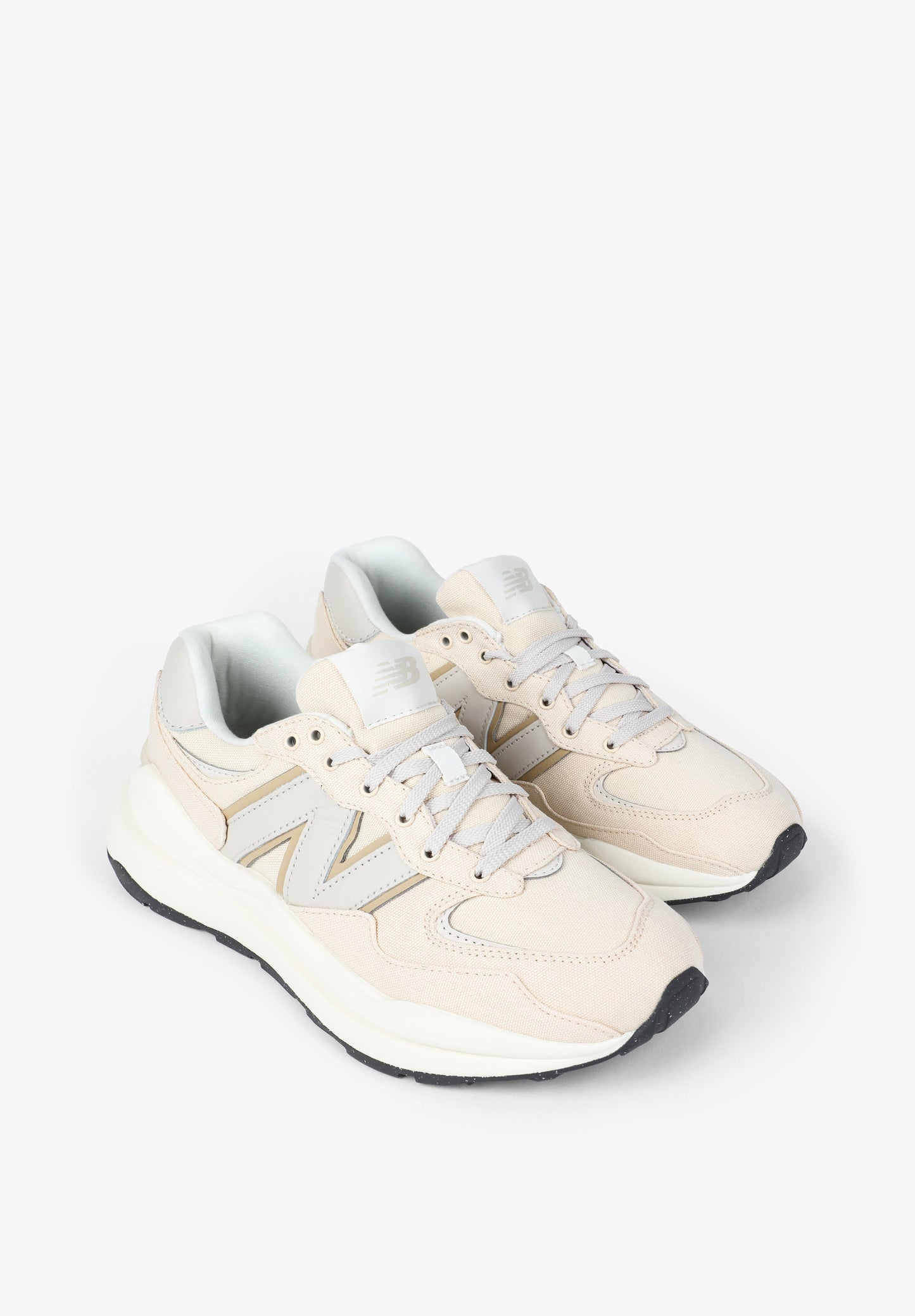 NEW BALANCE | SNEAKERS 57/40 MUJER