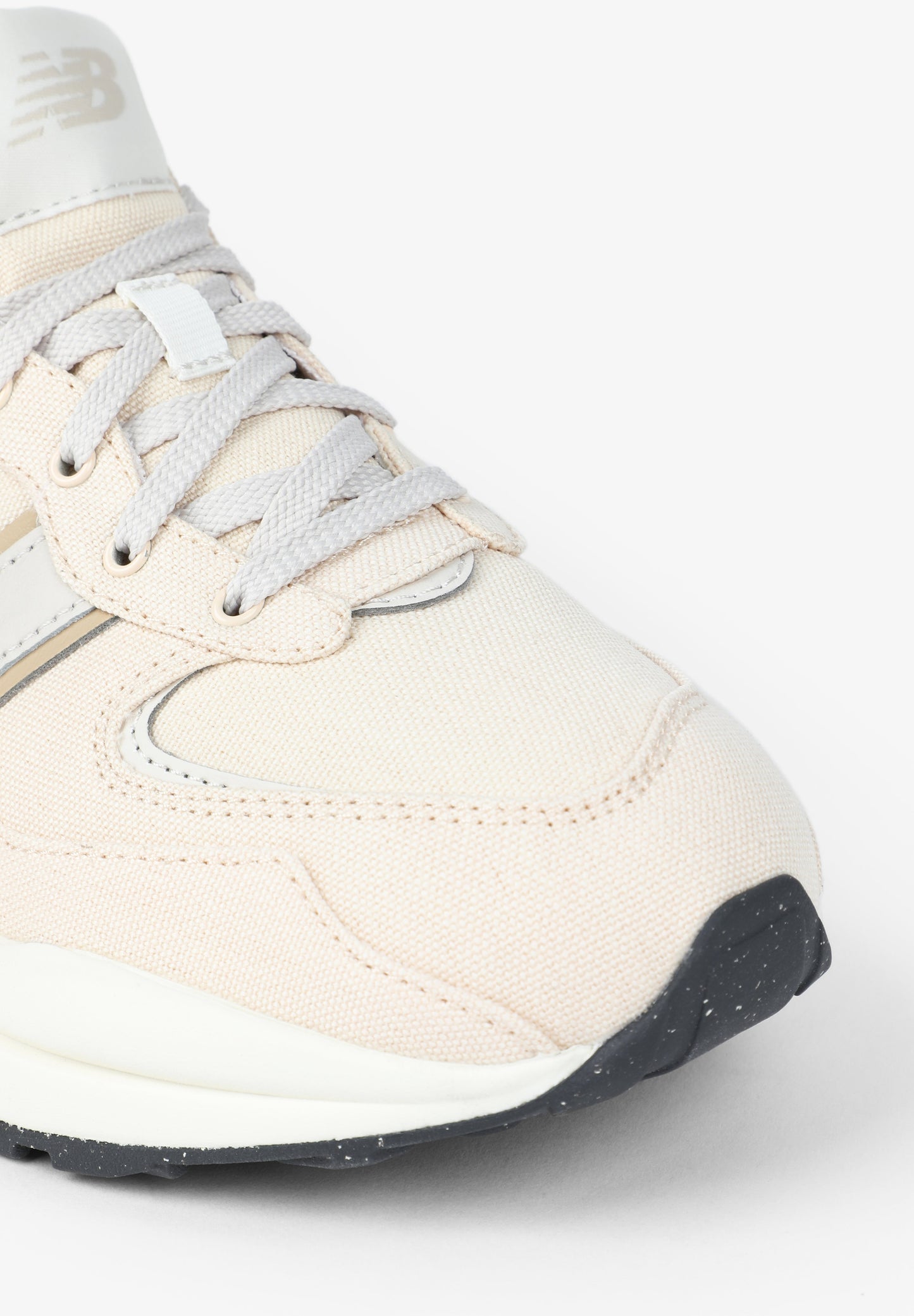 NEW BALANCE | SNEAKERS 57/40 MUJER