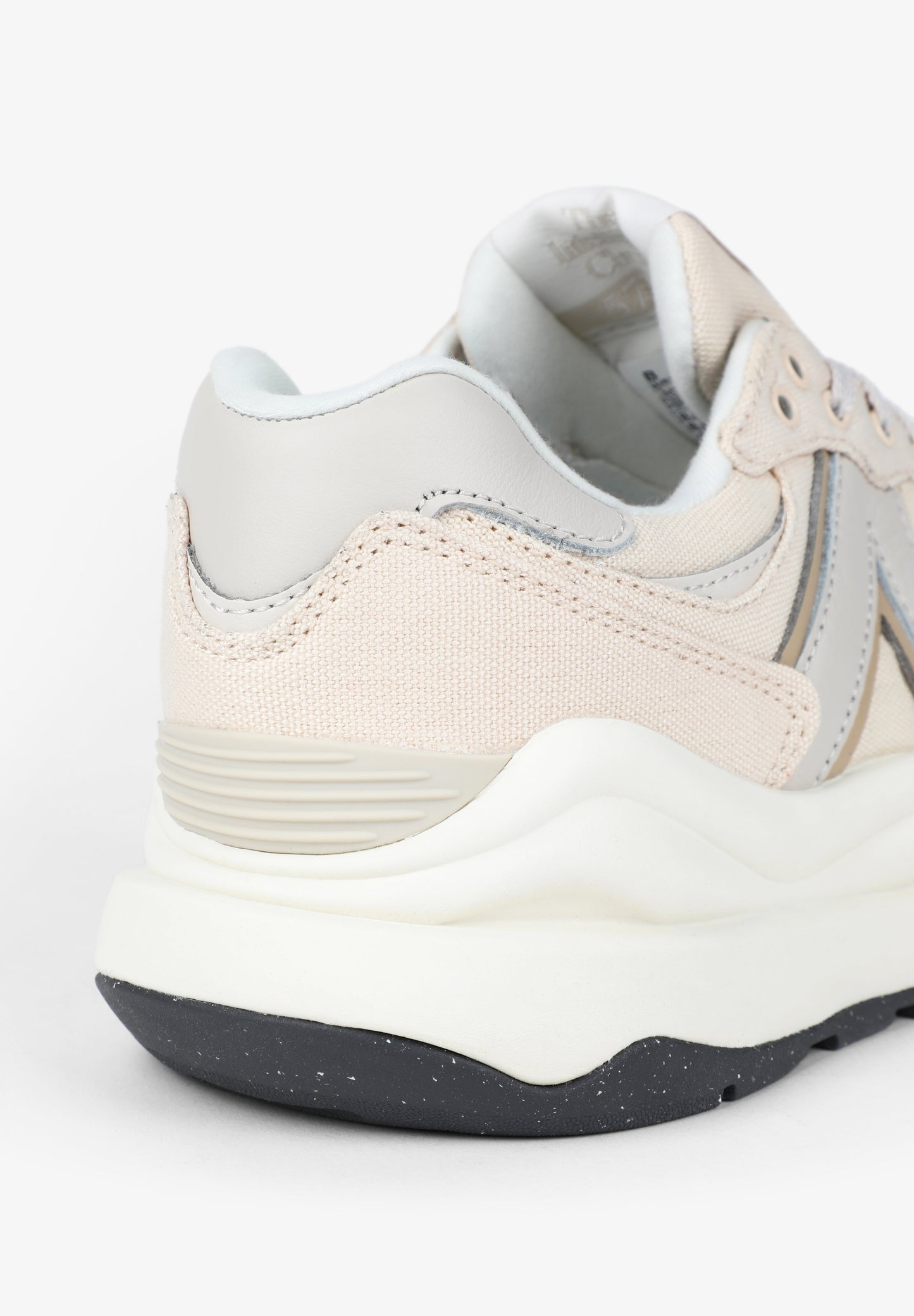 NEW BALANCE | SNEAKERS 57/40 MUJER