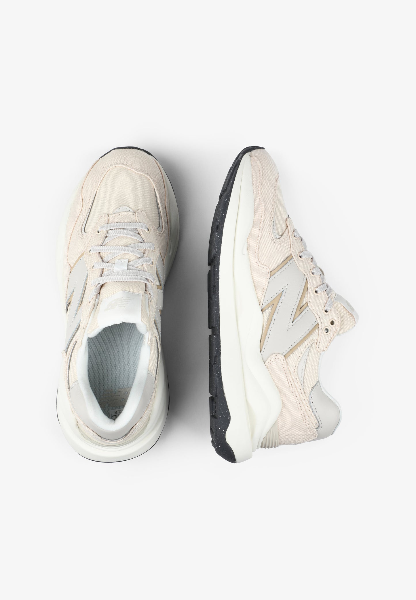 NEW BALANCE | SNEAKERS 57/40 MUJER