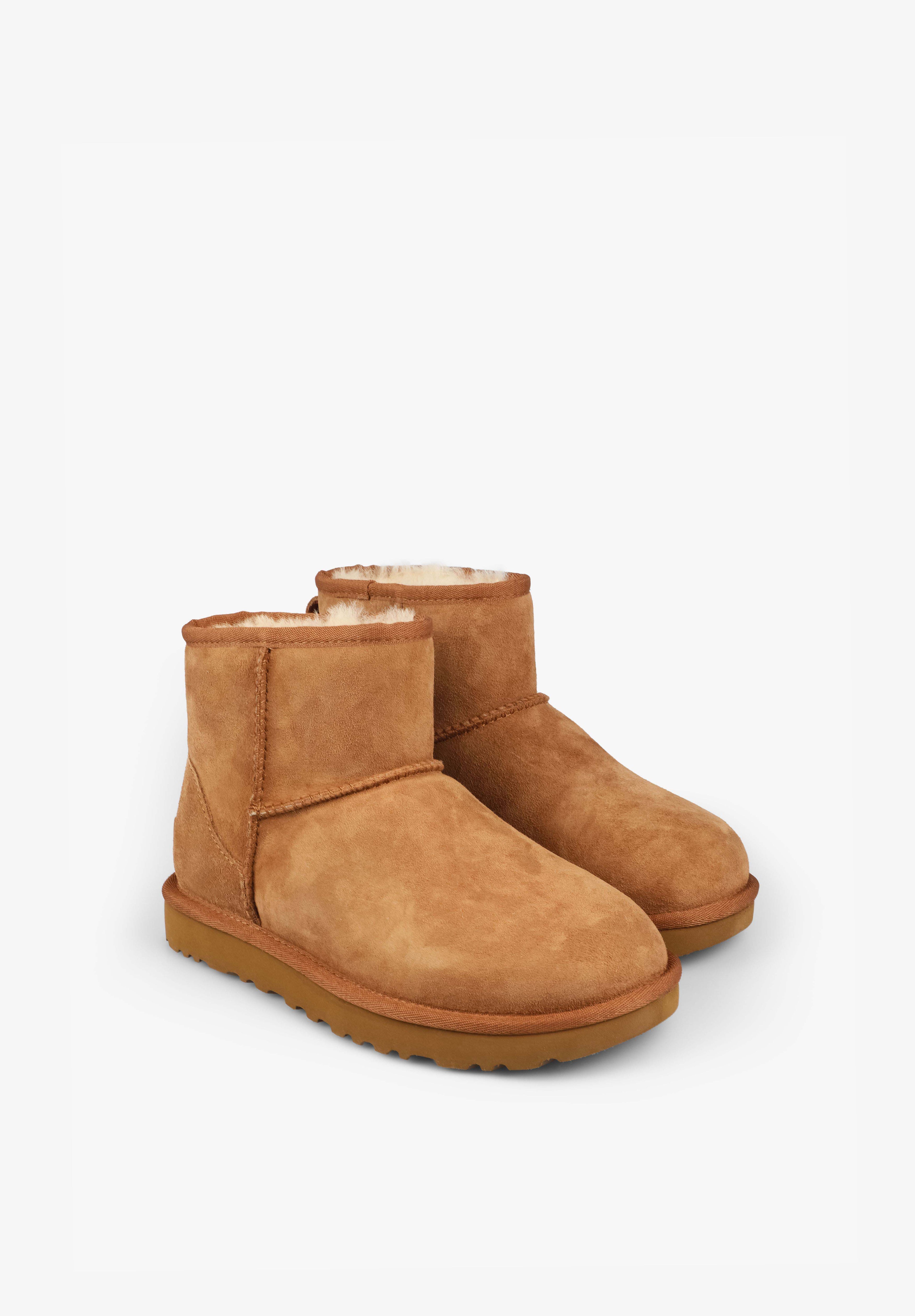 UGG | BOTAS CLÁSSICAS MINI II DE MULHER