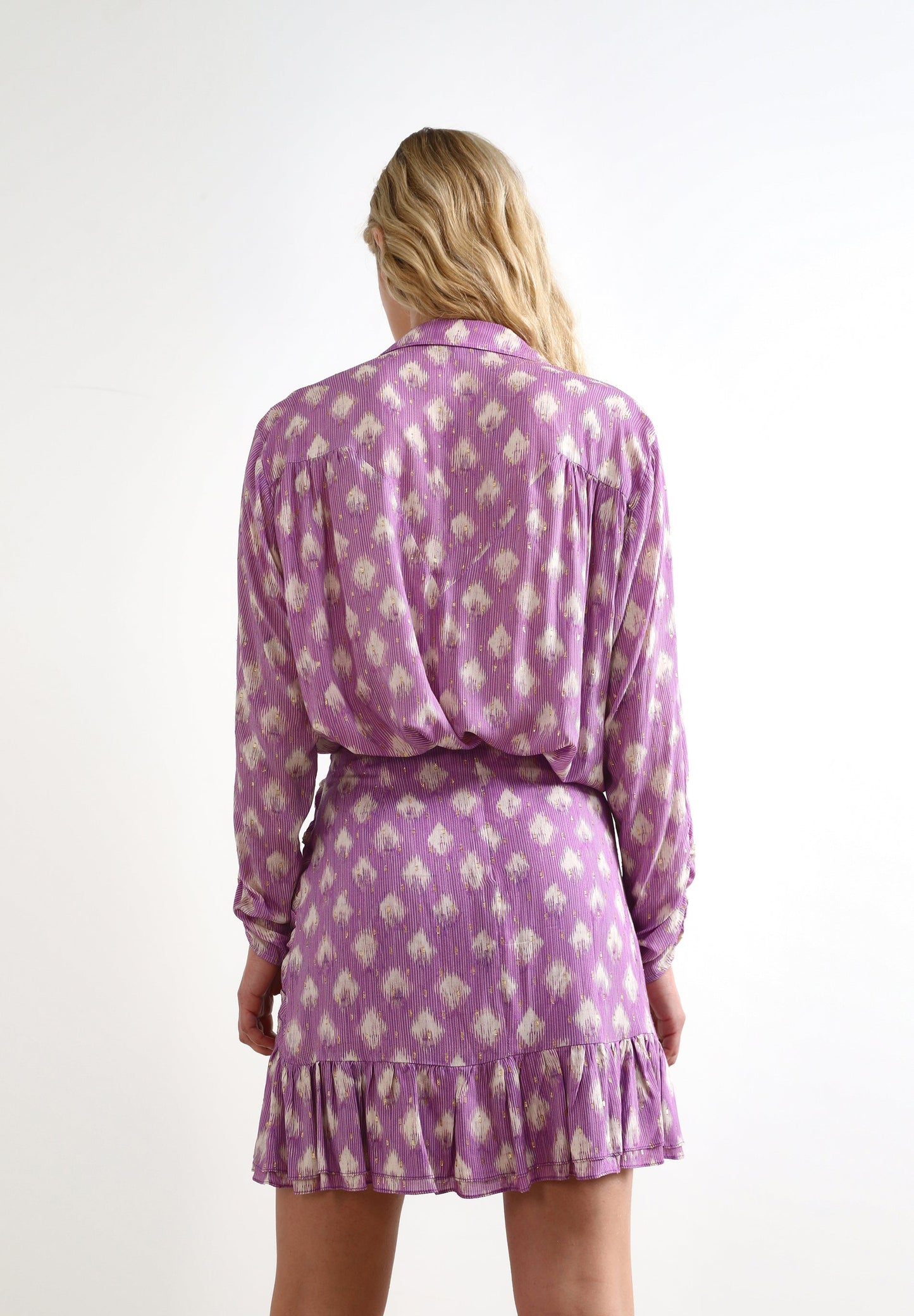 BLUSA COM PADRÃO ÉTNICO