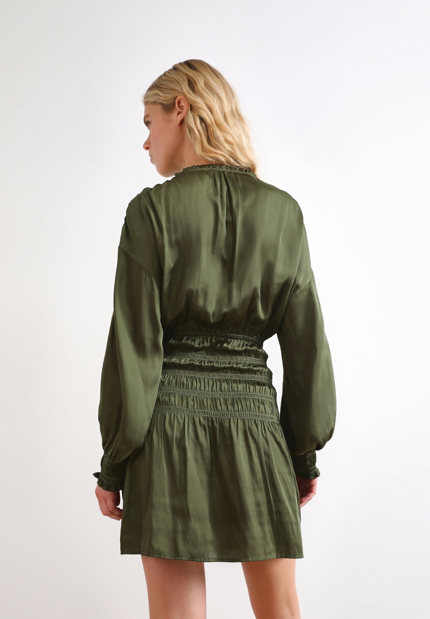 VESTIDO MINI EM FAVO DE MEL