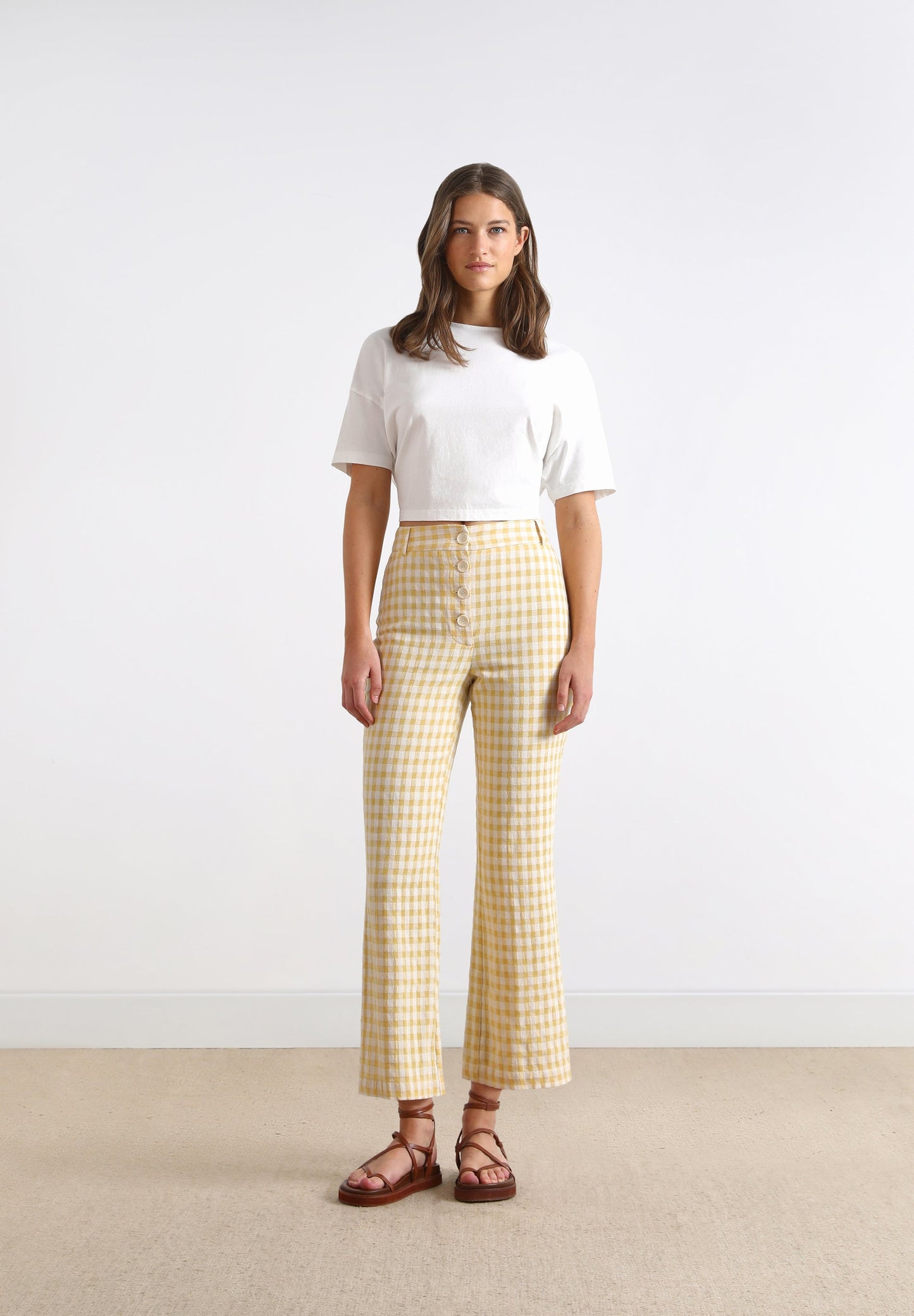 T-SHIRT COM LAÇO ATRÁS