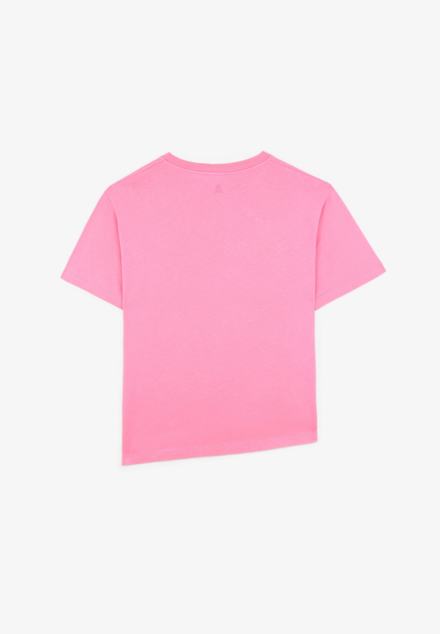 T-SHIRT COM ABERTURA CORAÇÃO