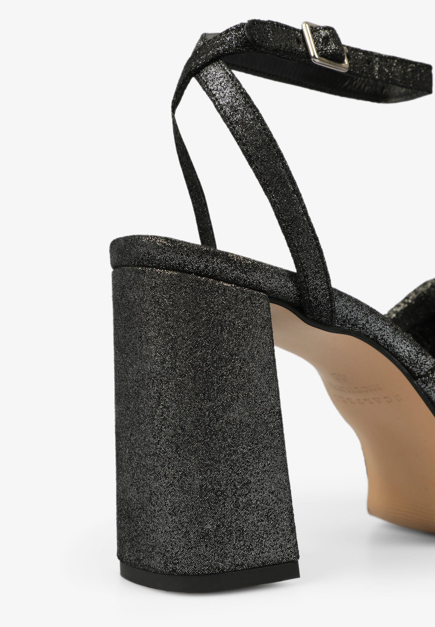 SANDÁLIAS DE TACÃO PLATAFORMA COM NÓ