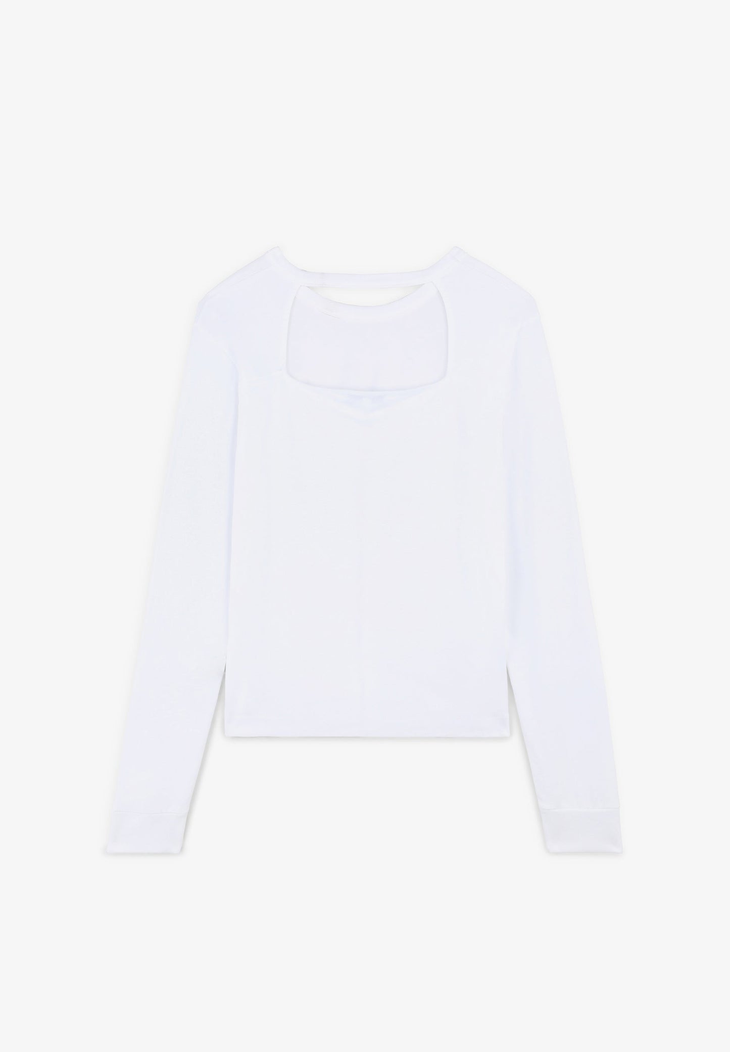 T-SHIRT COM ABERTURA ATRÁS