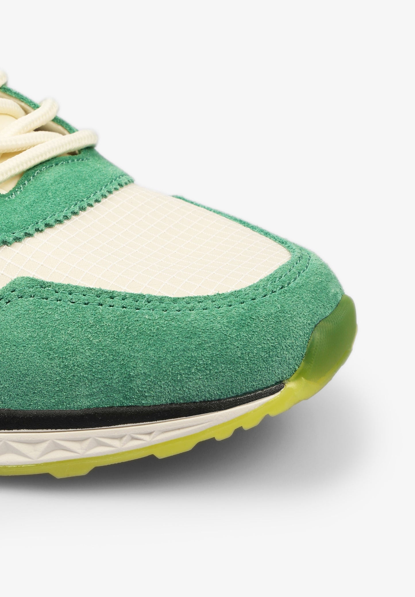 SAPATILHAS EM CAMURÇA TRICOLOR