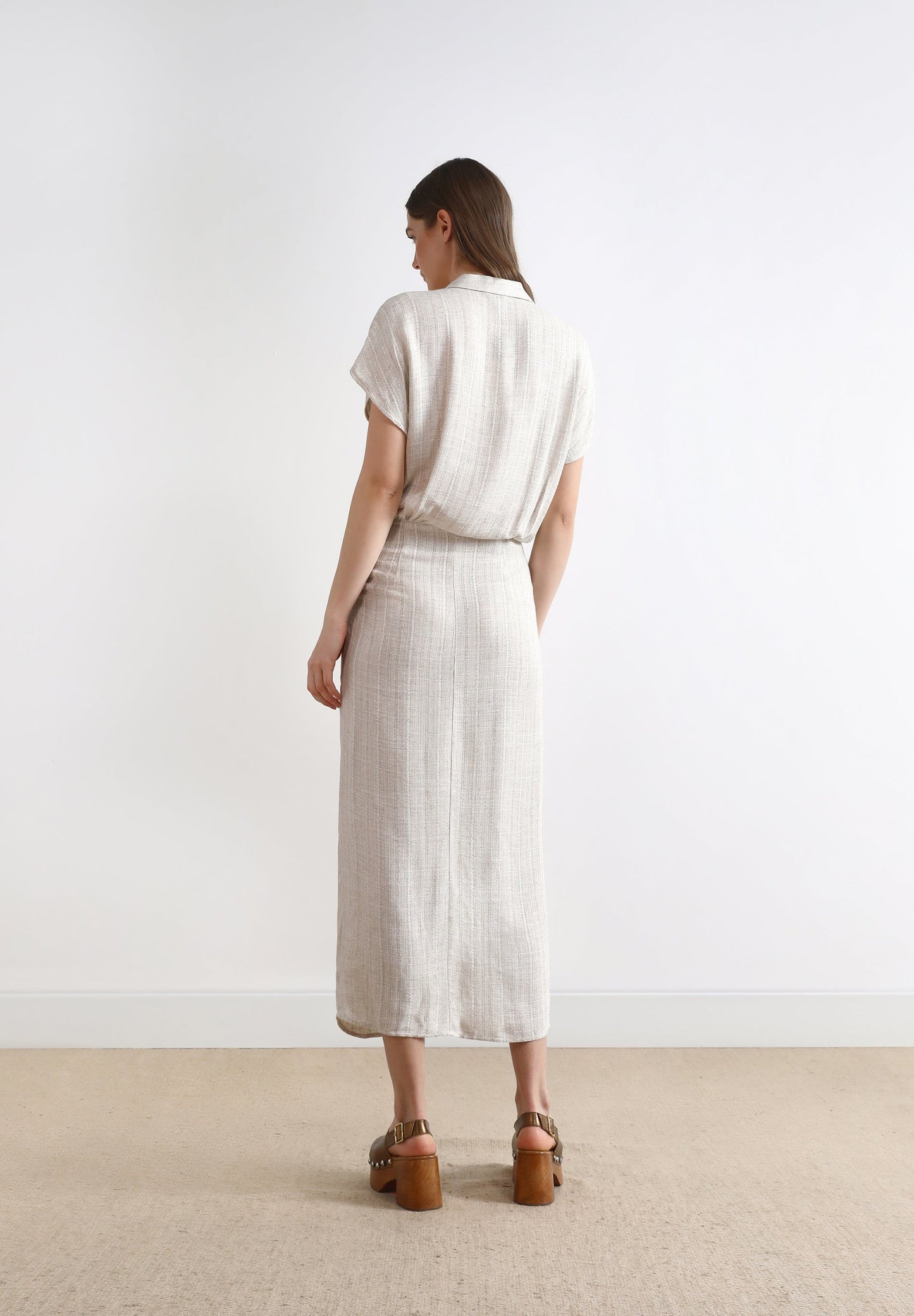 VESTIDO EM LINHO DRAPEADO