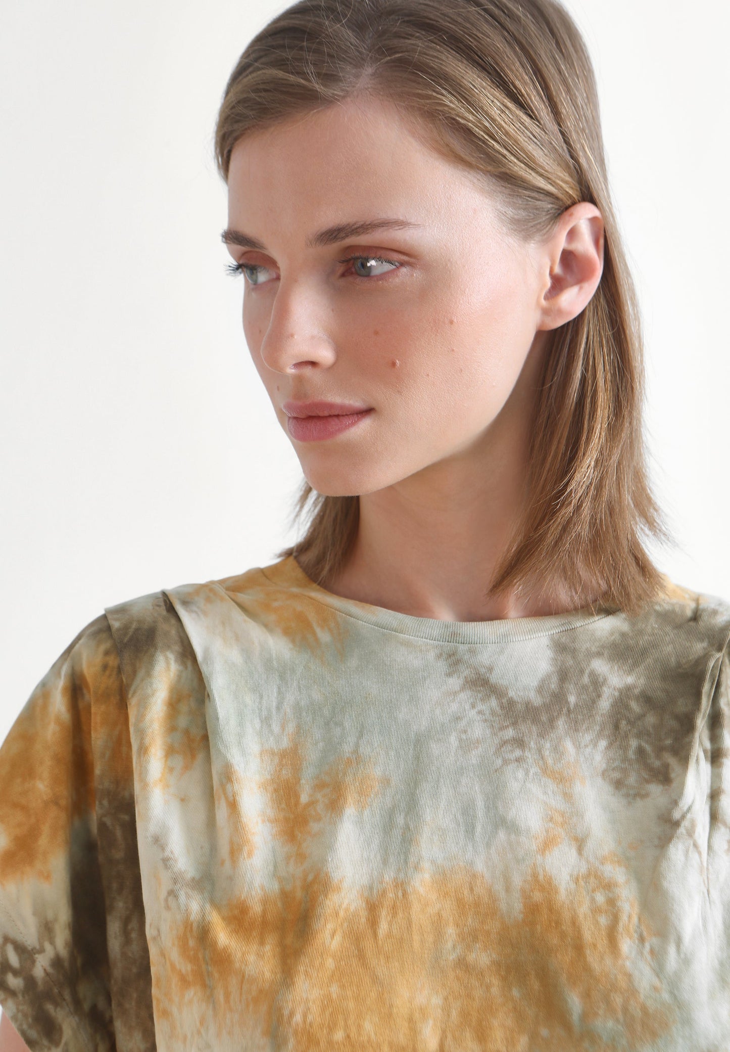 T-SHIRT CURTA TIE-DYE