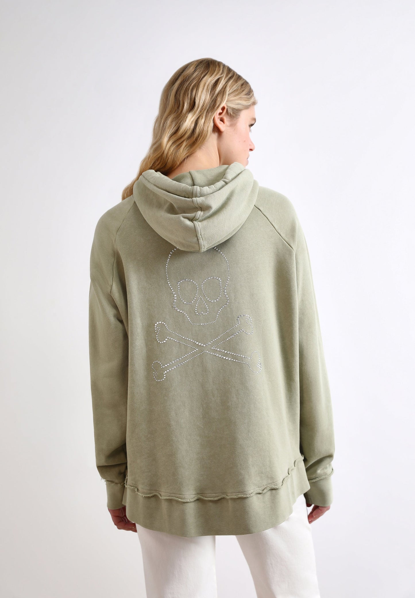 SWEATSHIRT DESBOTADA COM LOGO