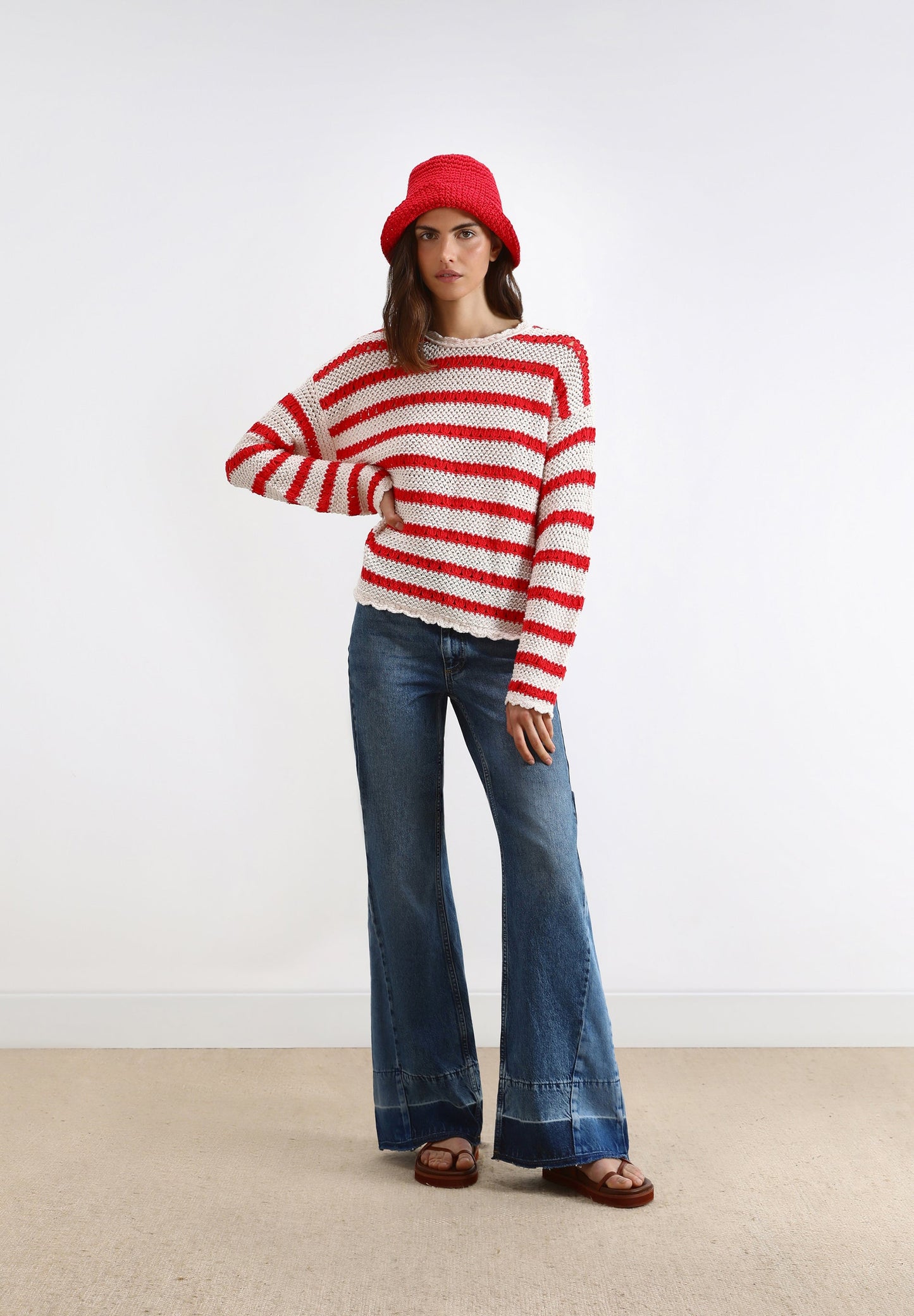 SWEATER CROCHÉ ÀS RISCAS