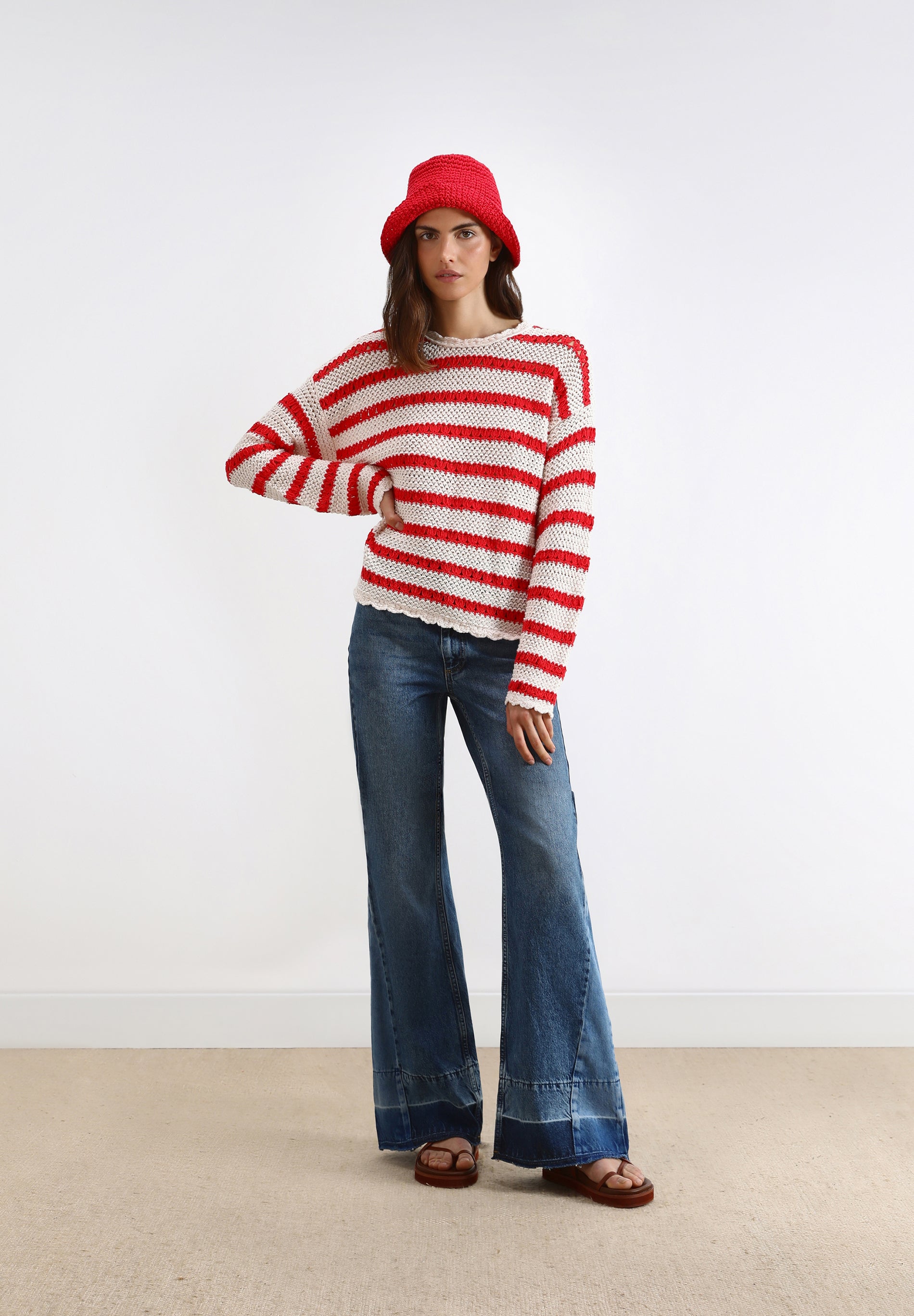 SWEATER CROCHÉ ÀS RISCAS