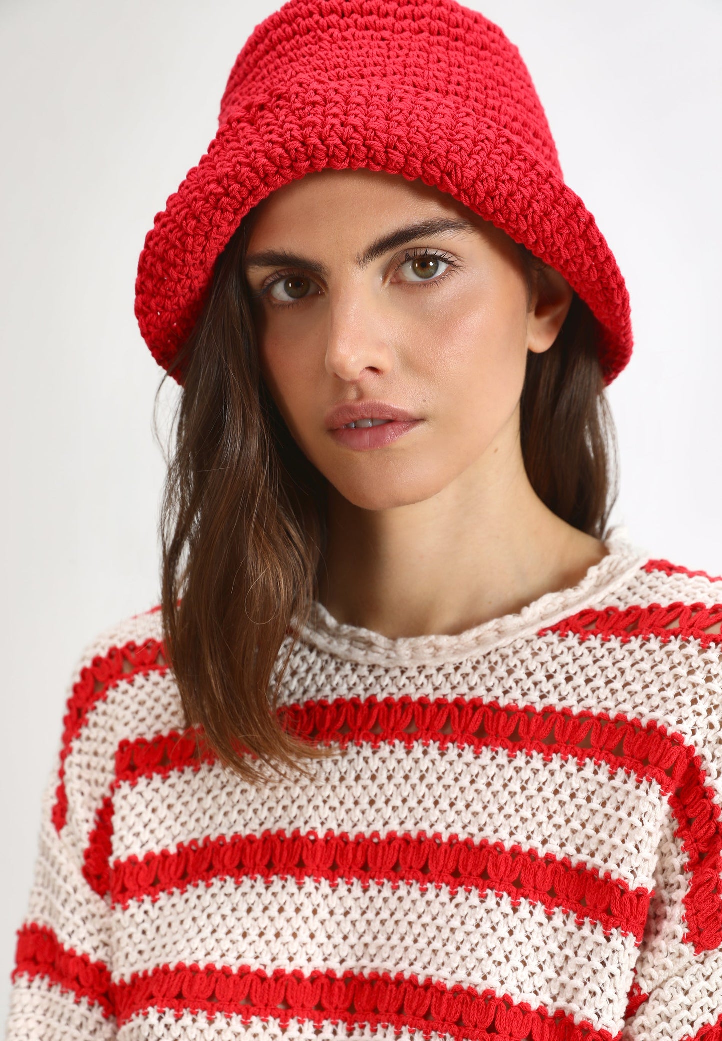 SWEATER CROCHÉ ÀS RISCAS