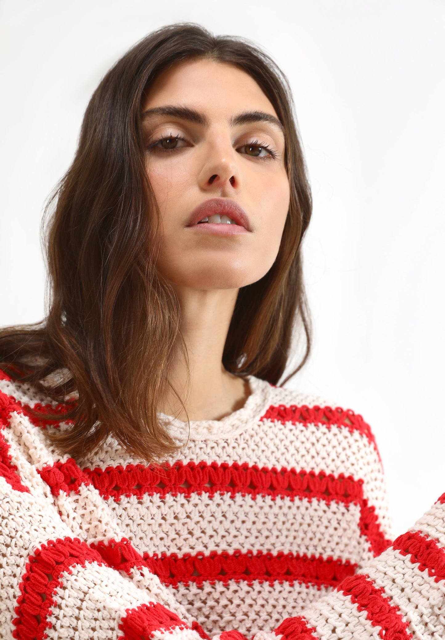 SWEATER CROCHÉ ÀS RISCAS