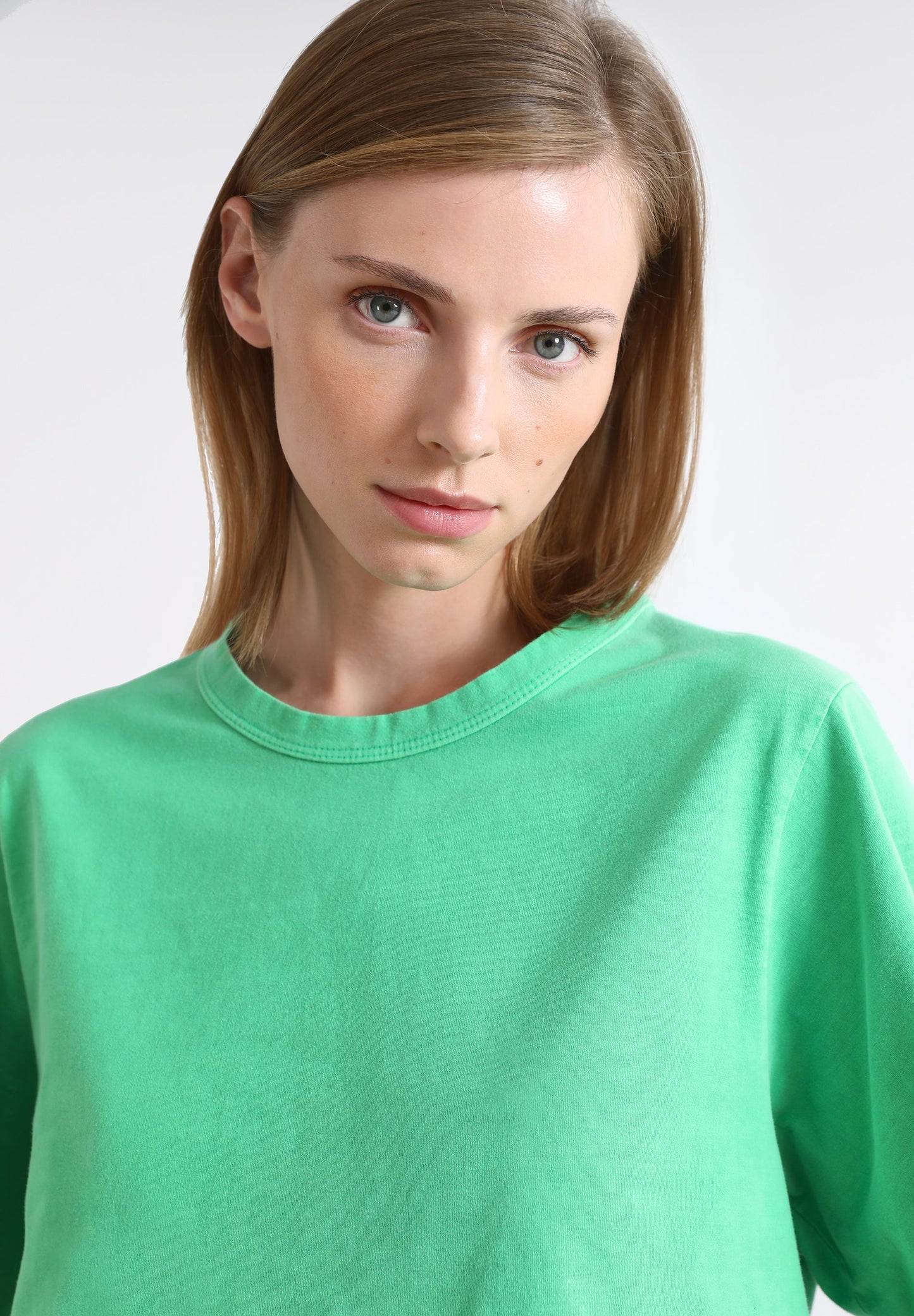 T-SHIRT CURTA MINIBORDADO