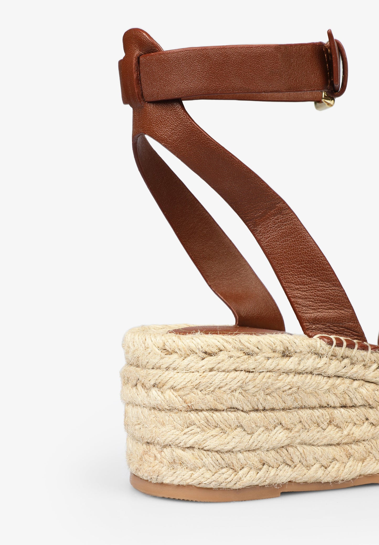 ALPERGATAS PLATAFORMA COM TACHAS