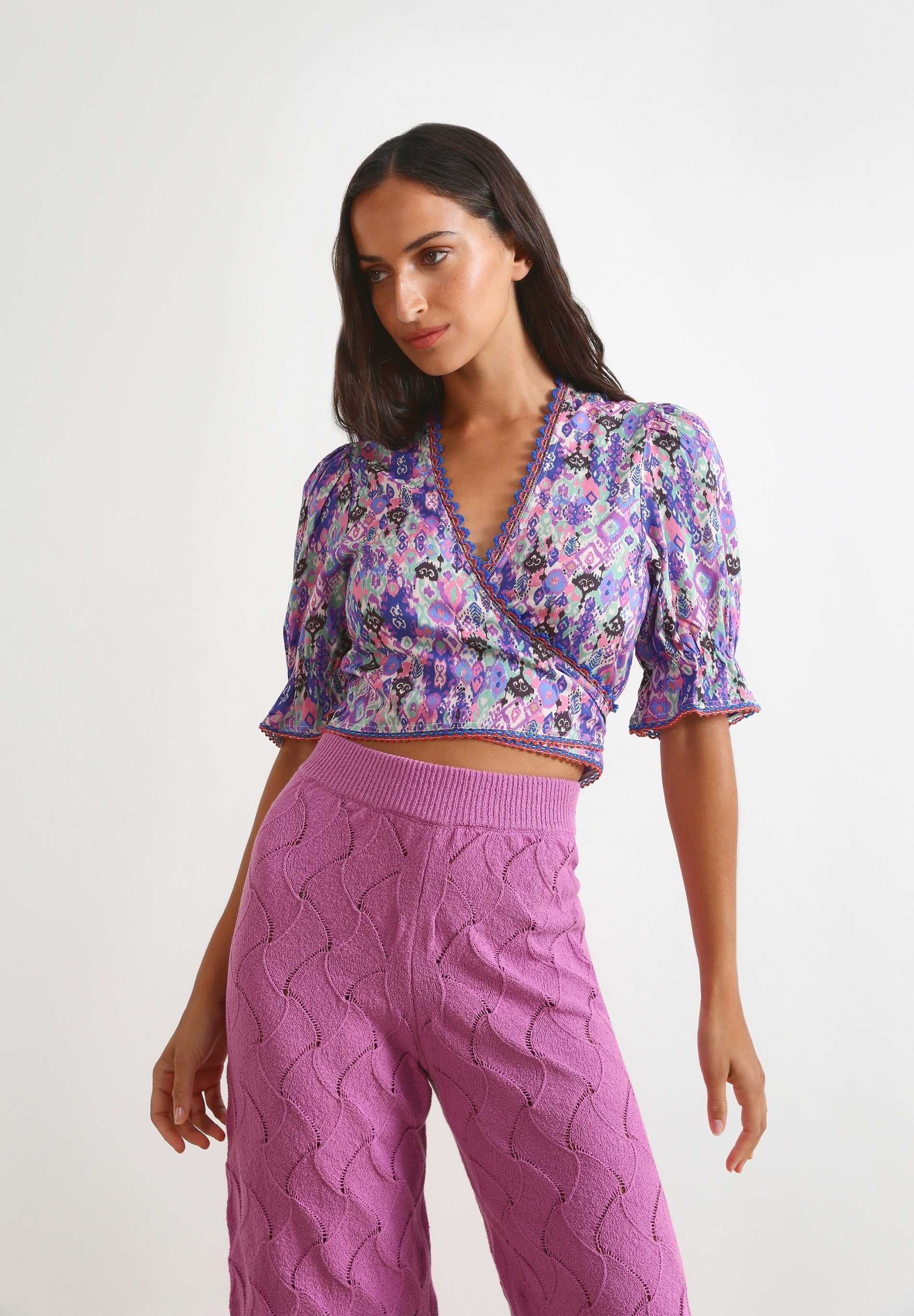 TOP CRUZADO COM PADRÃO