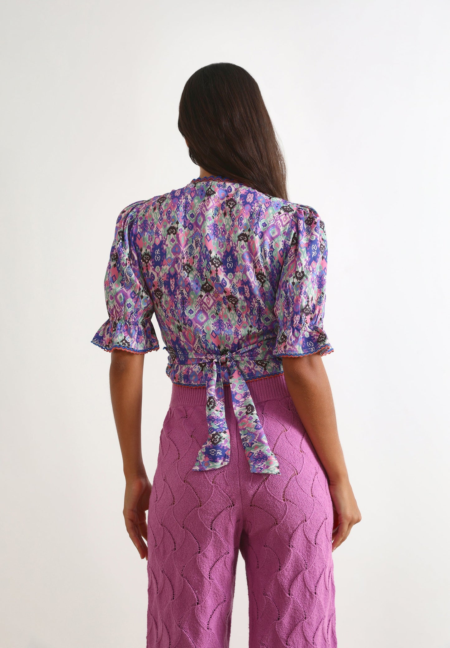 TOP CRUZADO COM PADRÃO