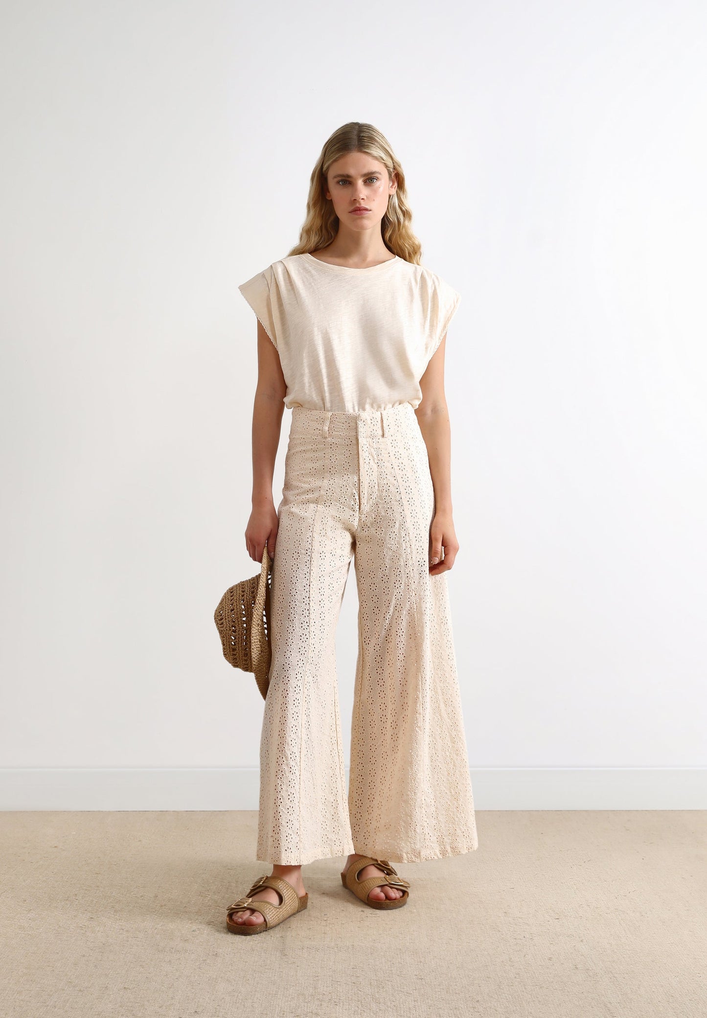 T-SHIRT COM FRANZIDO