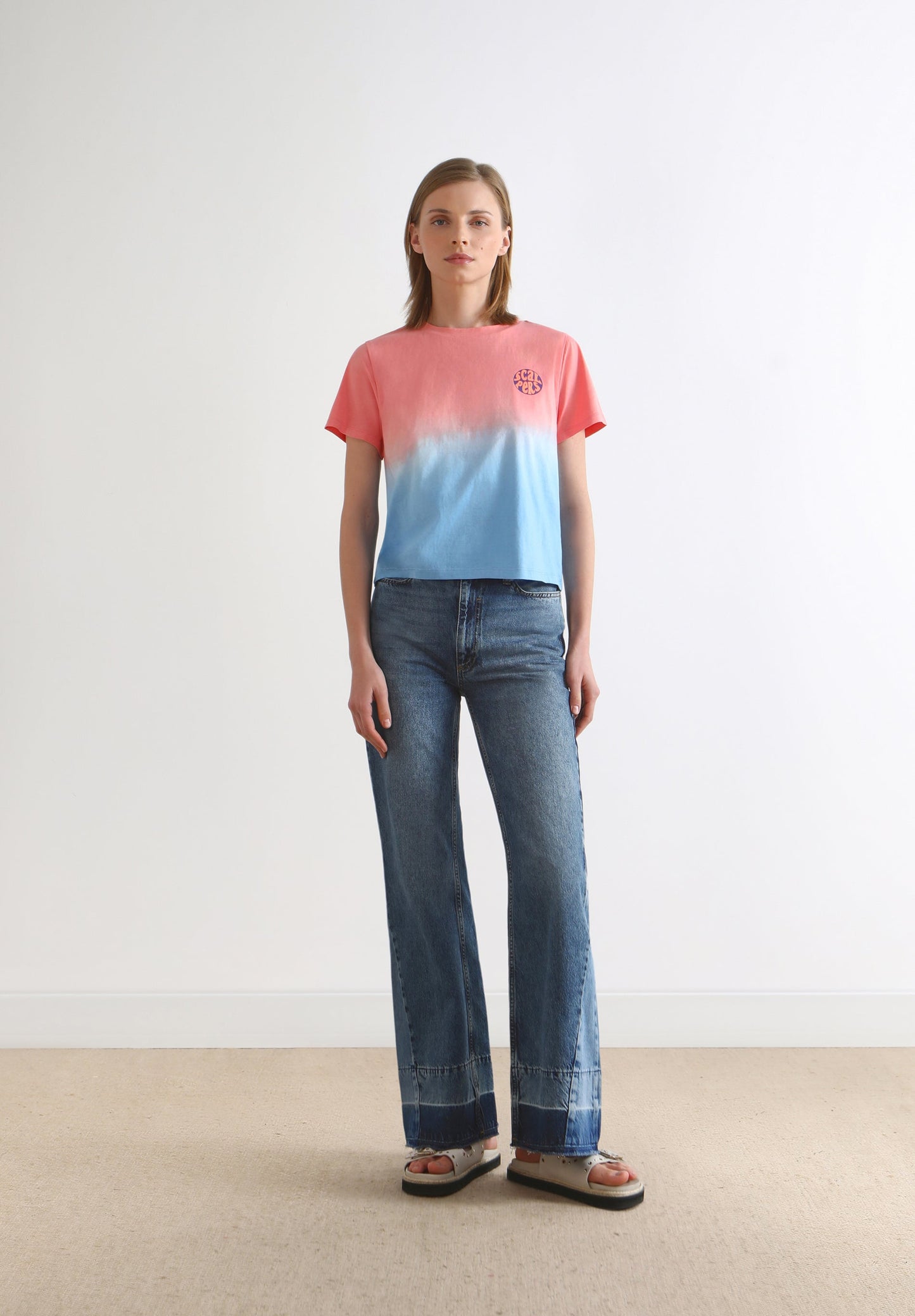 T-SHIRT BICOLOR COM LOGÓTIPO