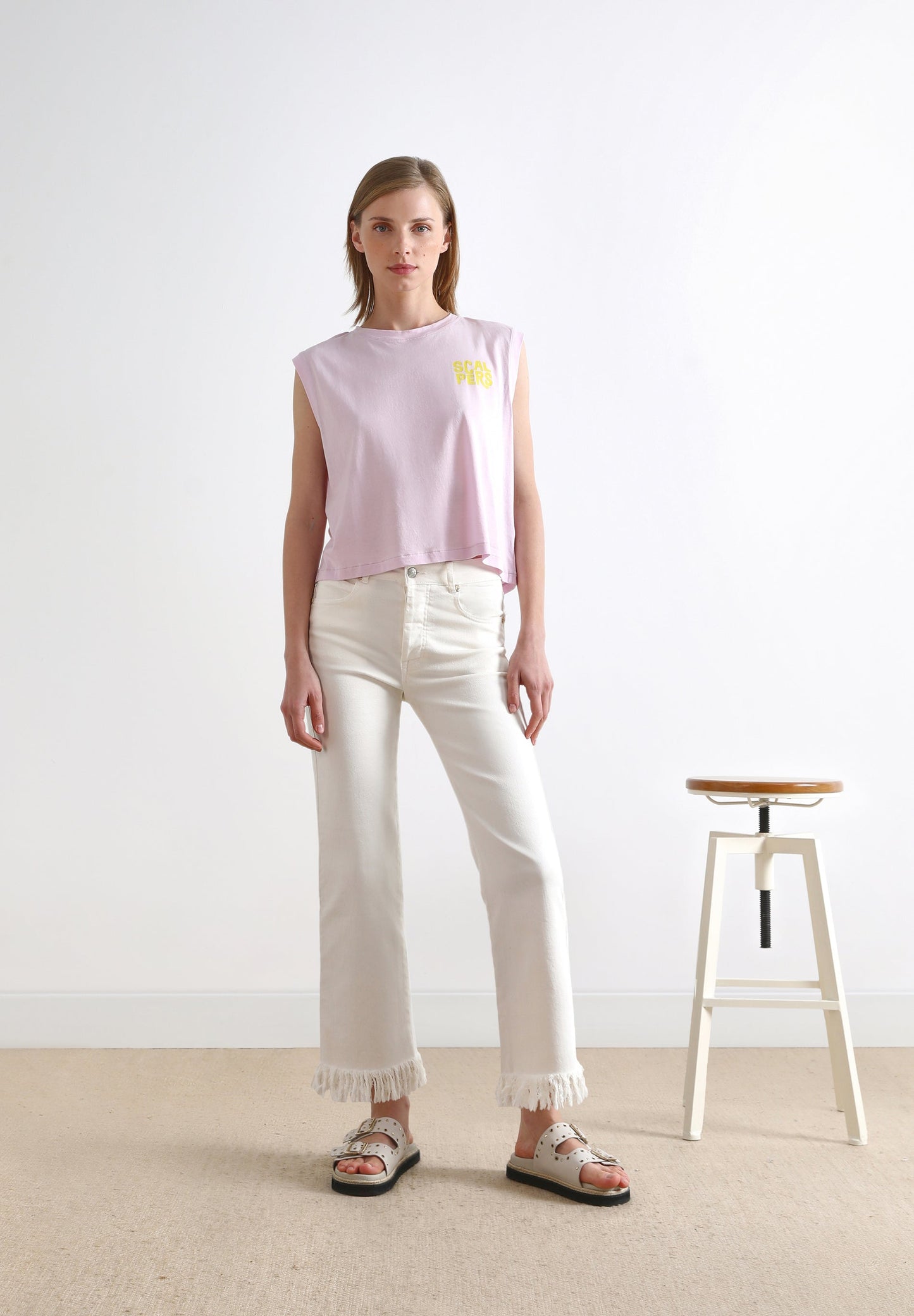 T-SHIRT COM PADRÃO GRANDE