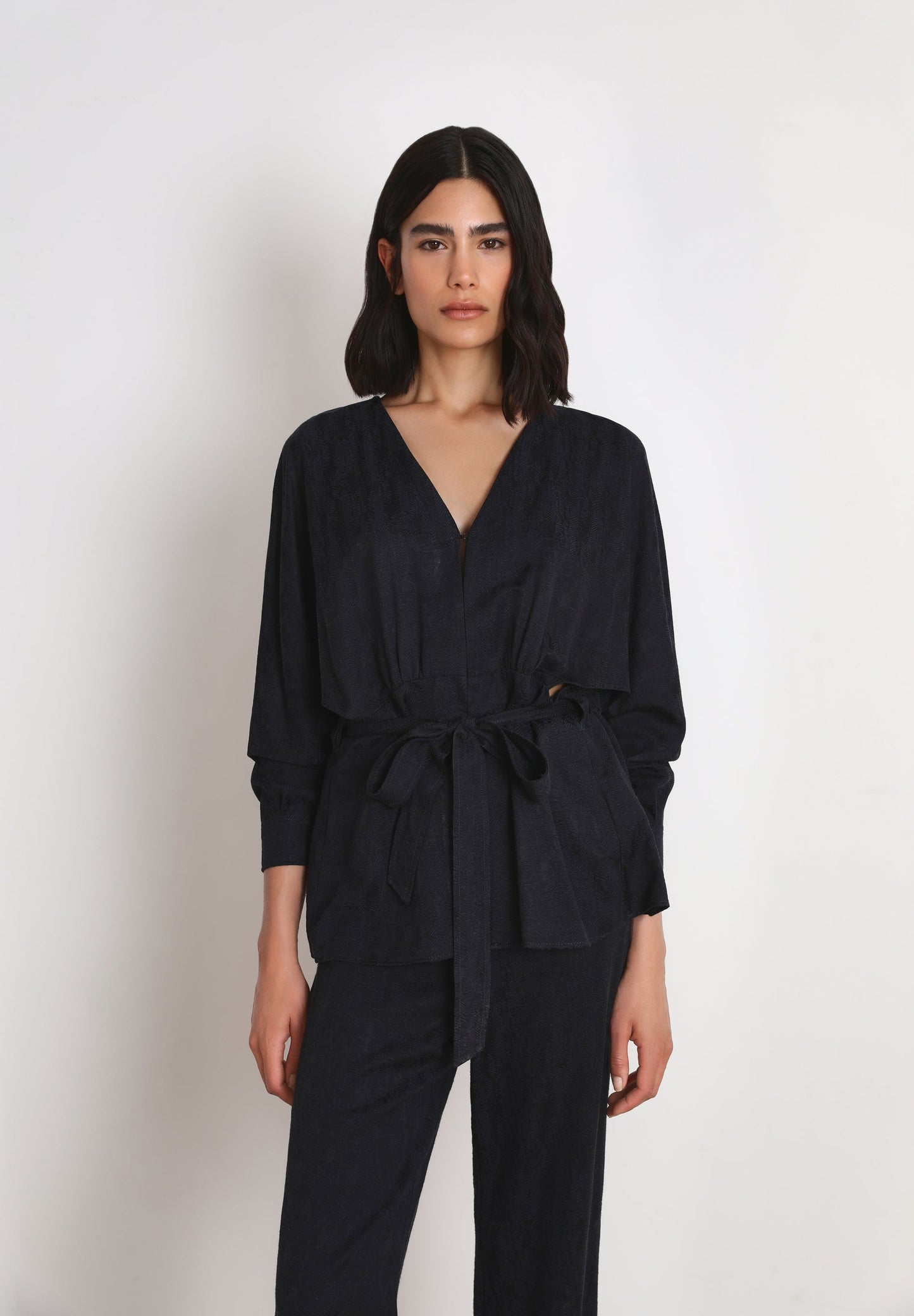 CAFETÃ FLUIDO COM ABERTURAS