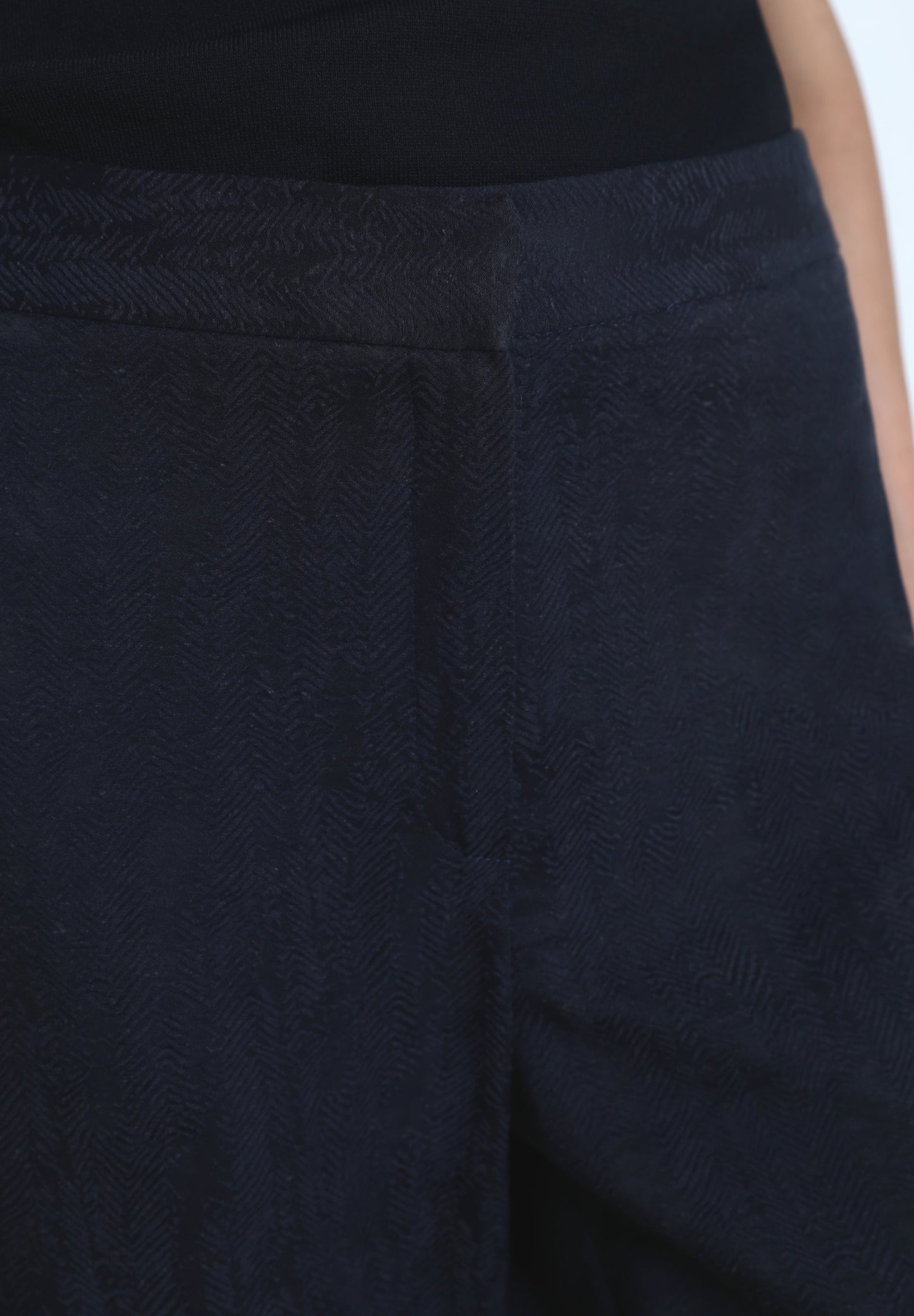 CALÇAS BOCA DE SINO JACQUARD