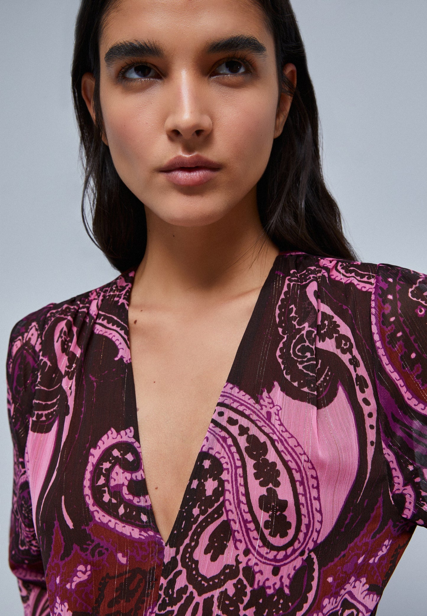 VESTIDO PAISLEY COM ABERTURAS