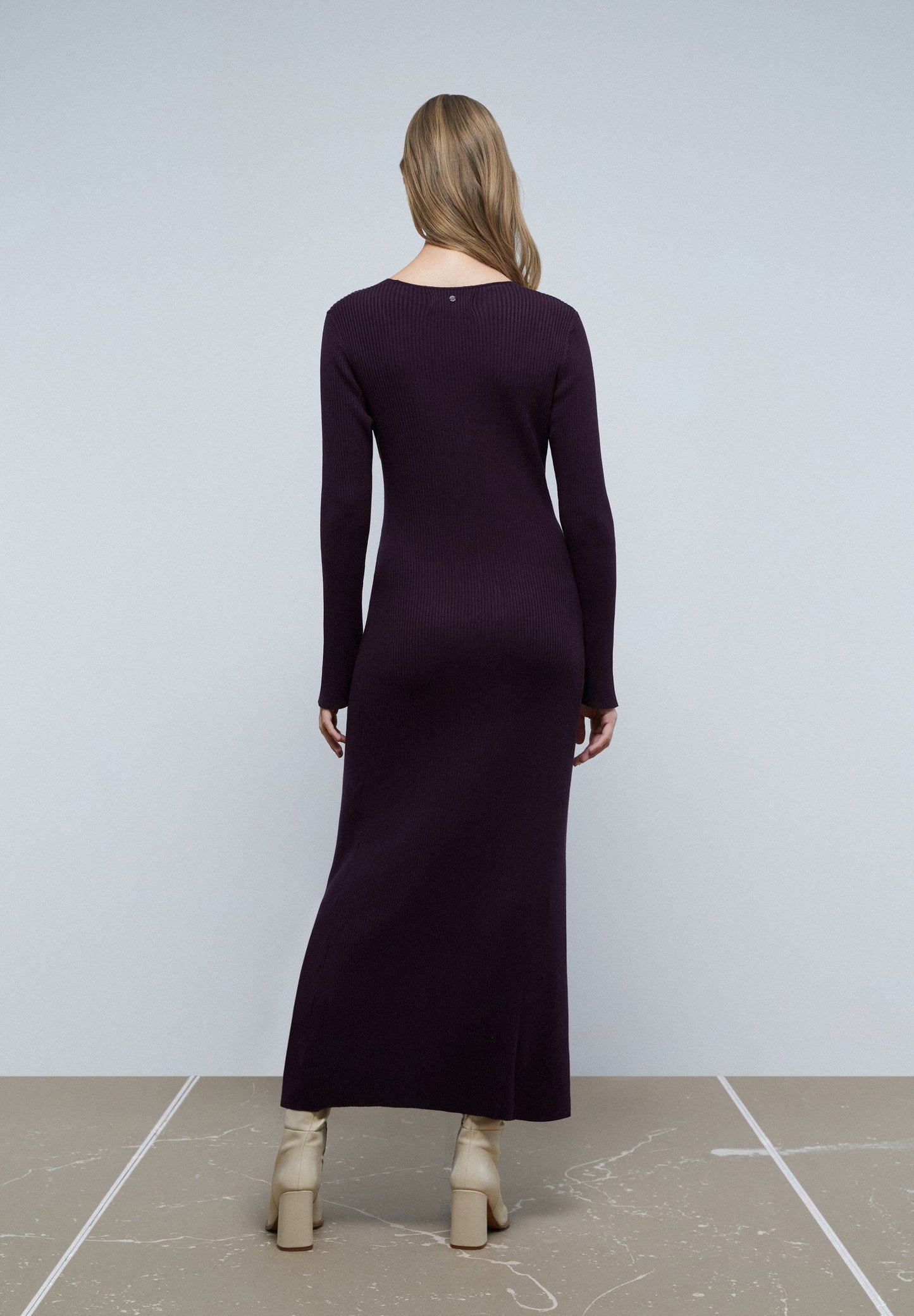 VESTIDO DE MALHA TEXTURA DIAMANTE