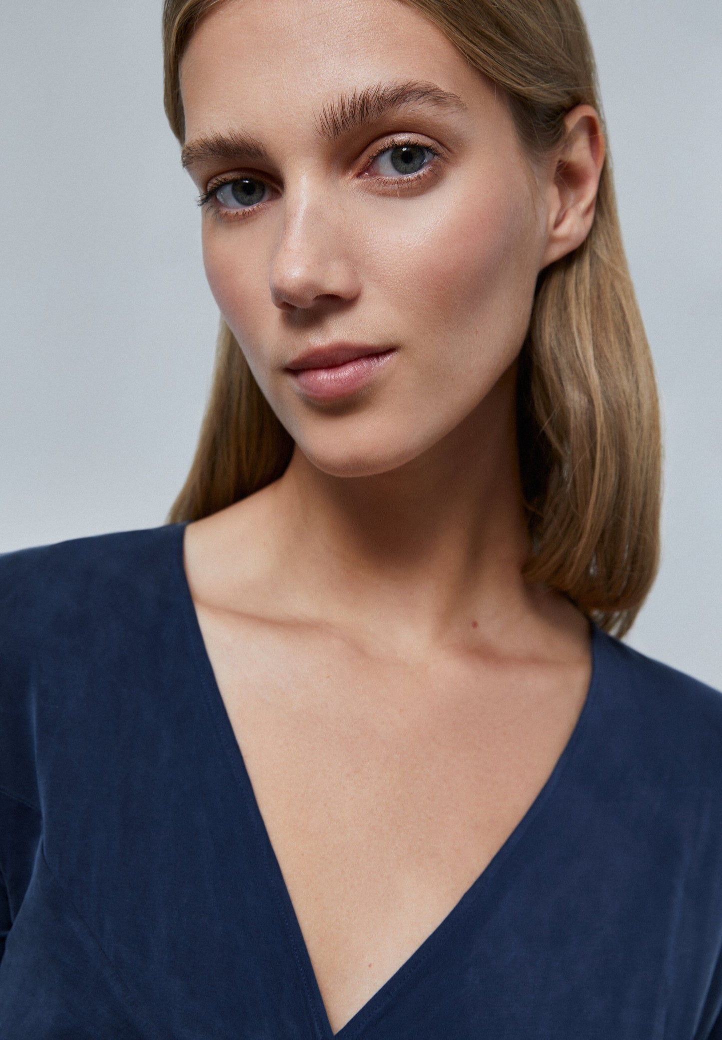 MINIVESTIDO EM CUPRO