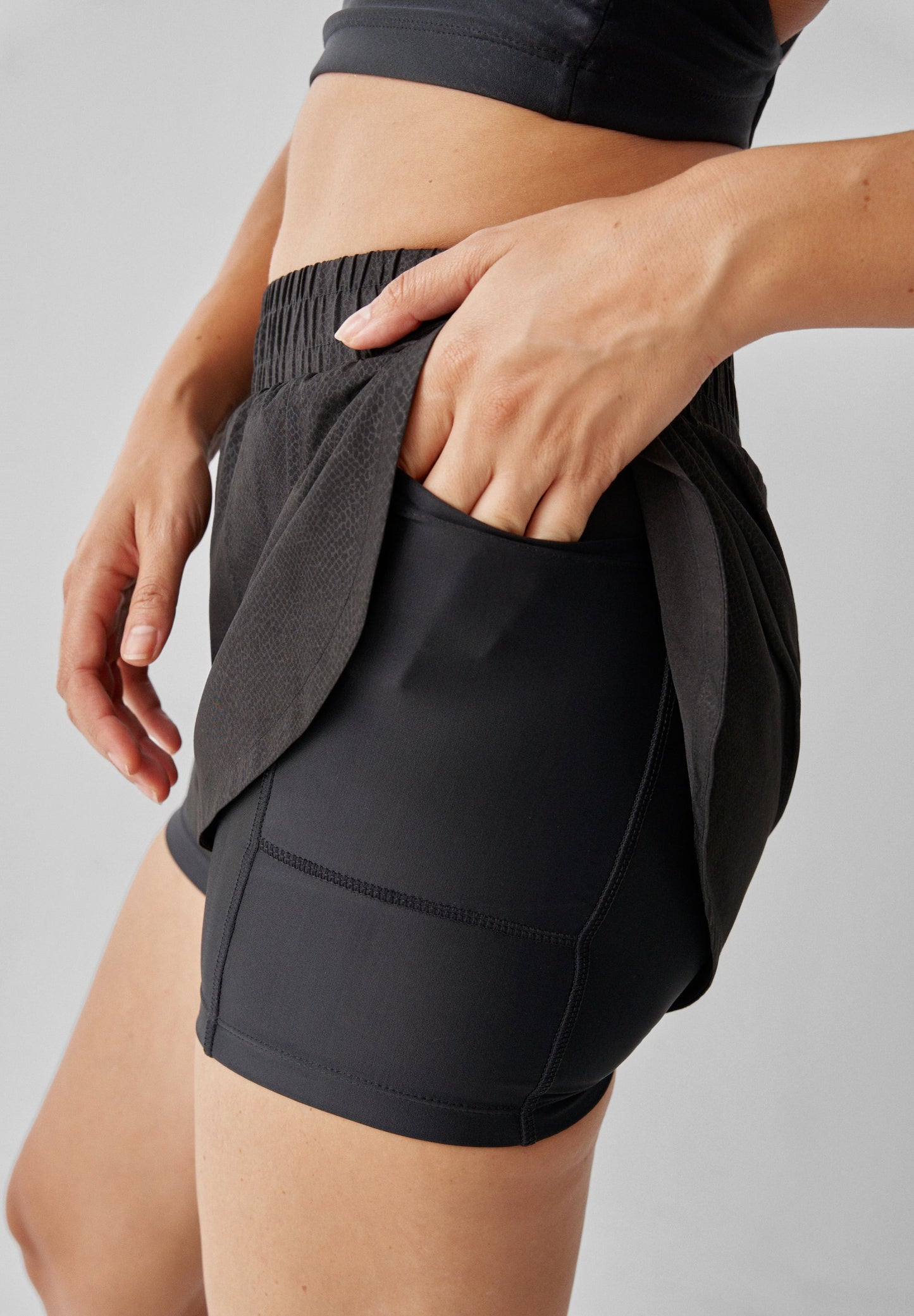 BLACK LIMBA | SHORT DEPORTIVO DREAMY