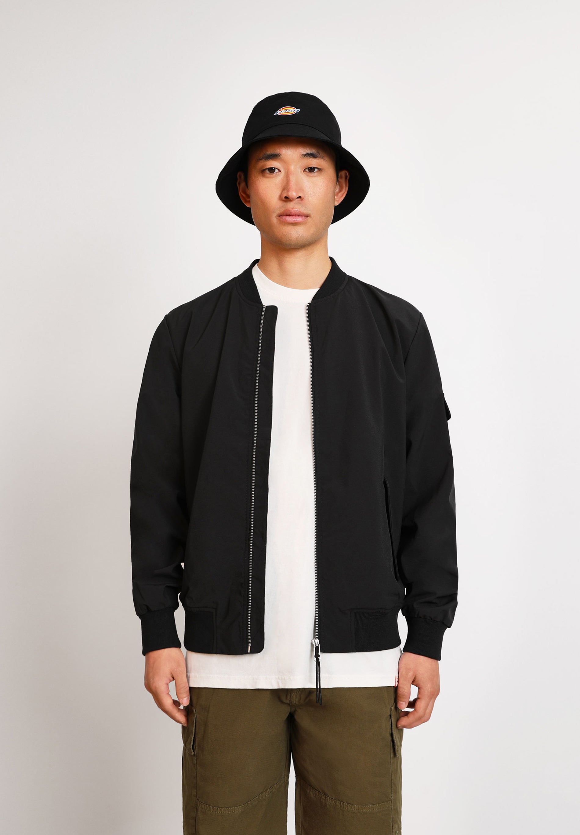 REVOLUTION | CASACO 7756