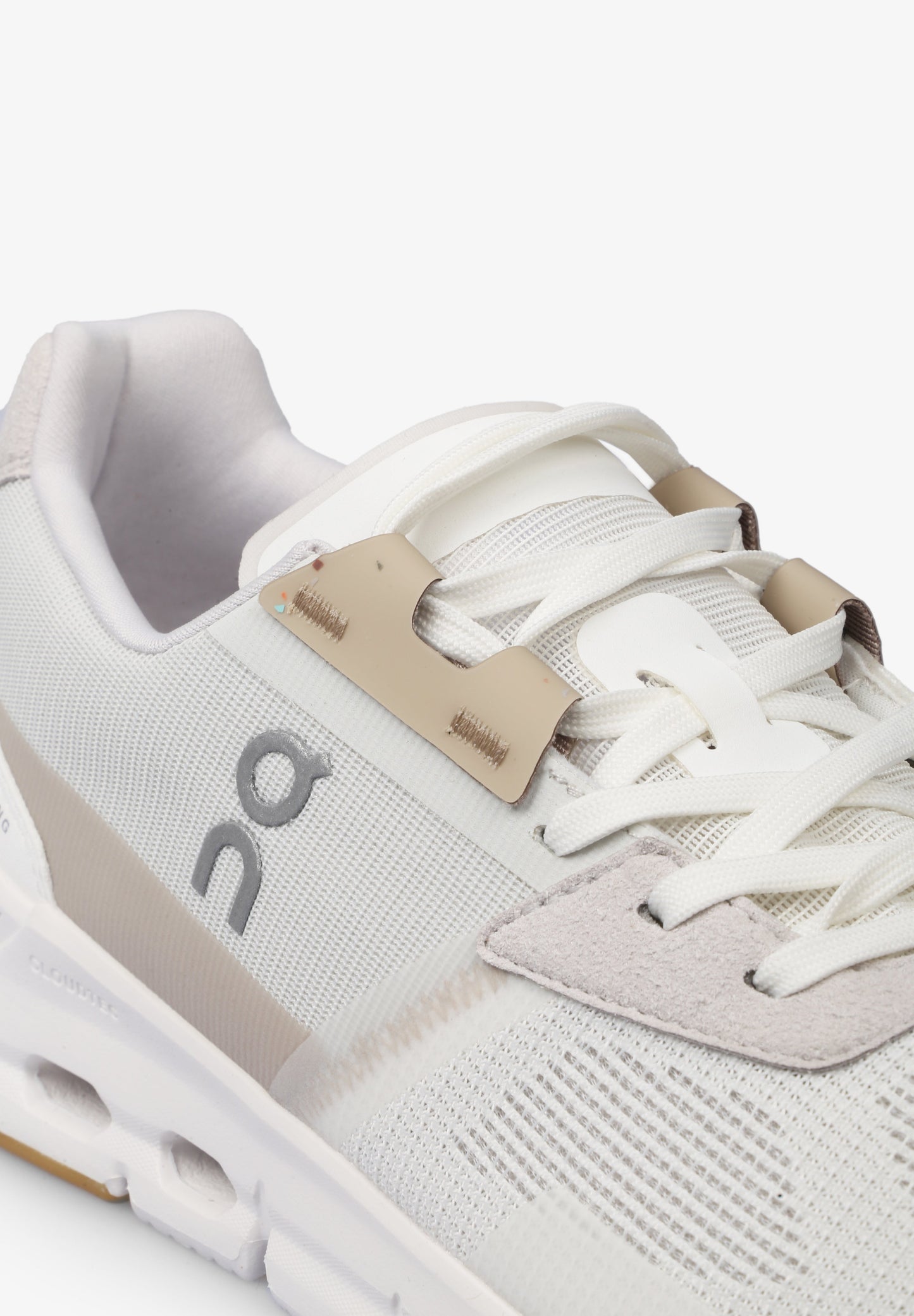 ON | CLOUDRIFT DE MULHER