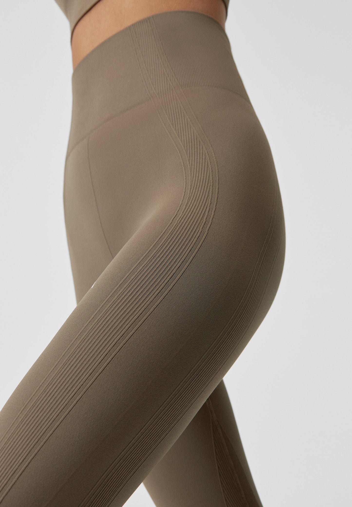 BORN LIVING YOGA | LEGGINGS ZINA