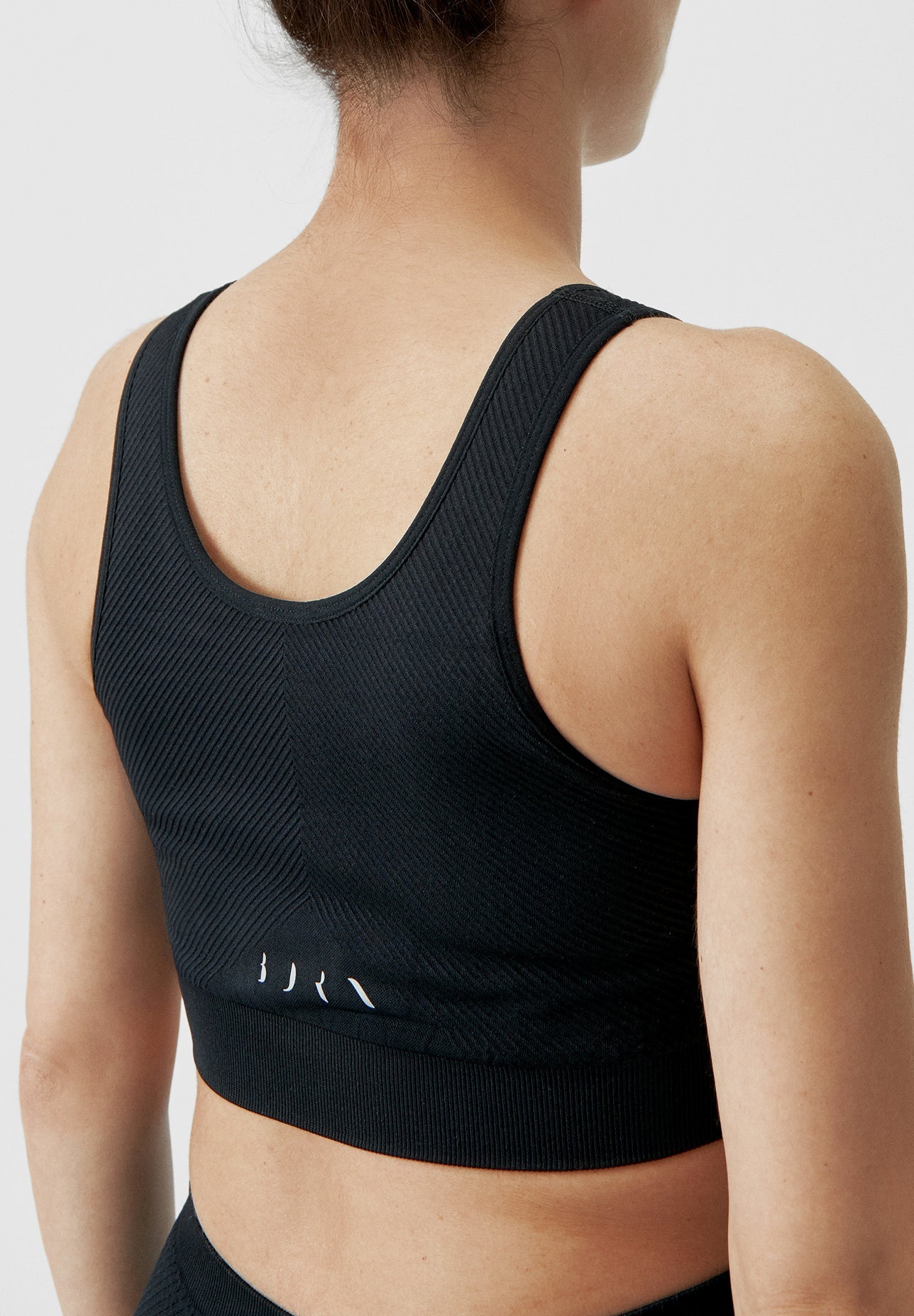 BORN LIVING YOGA | TOP MERE