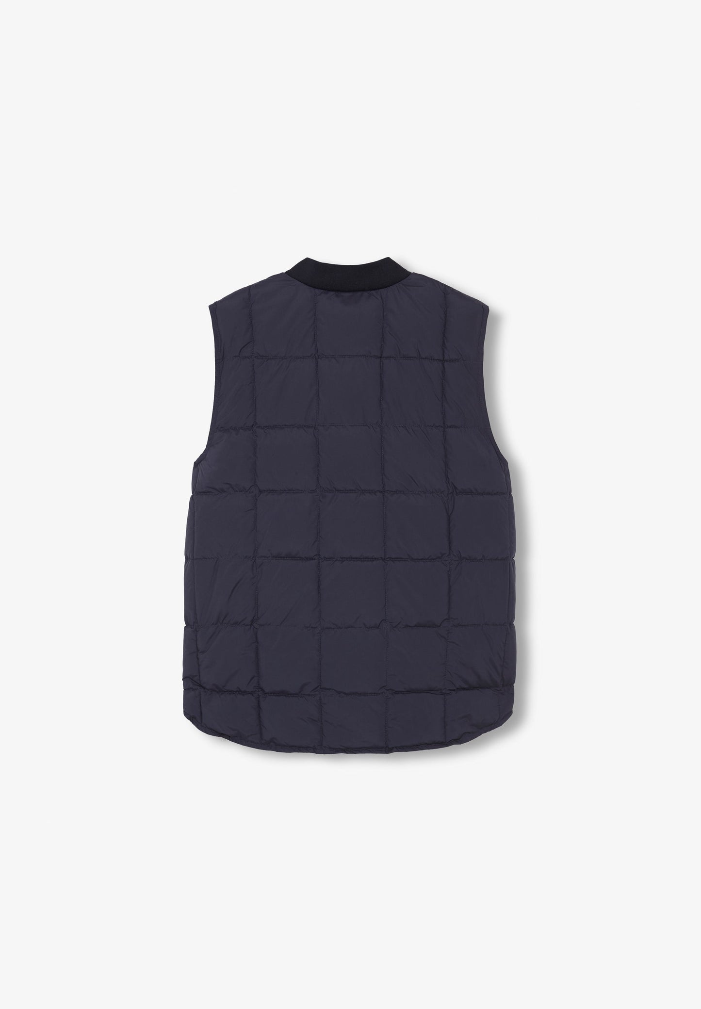 COLETE ACOLCHOADO COM PORMENOR NA GOLA