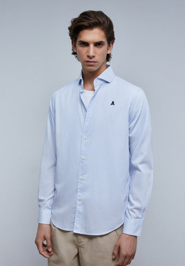 CAMISA COM SKULL A CONTRASTAR