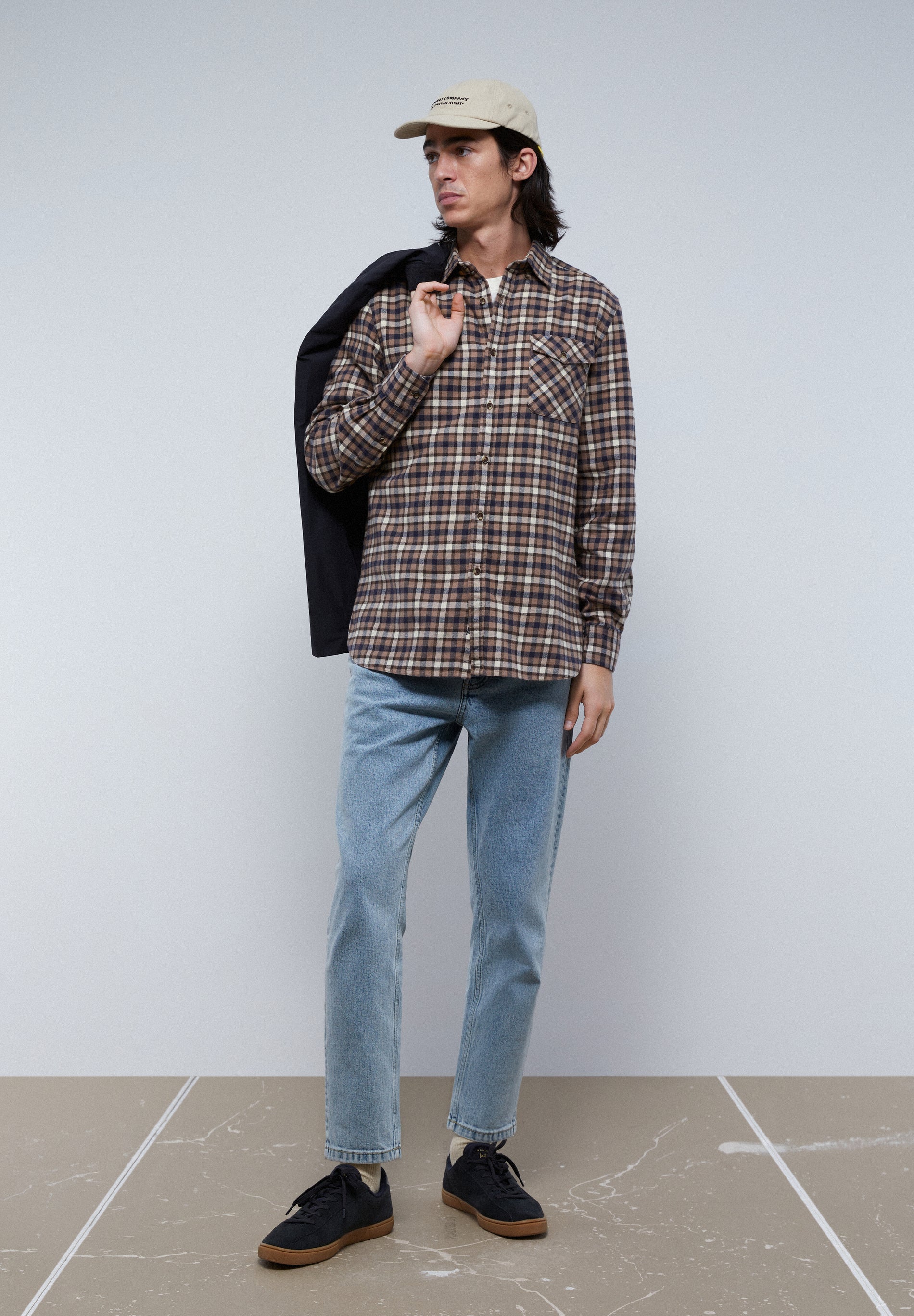 CAMISA QUADRADOS BOLSO