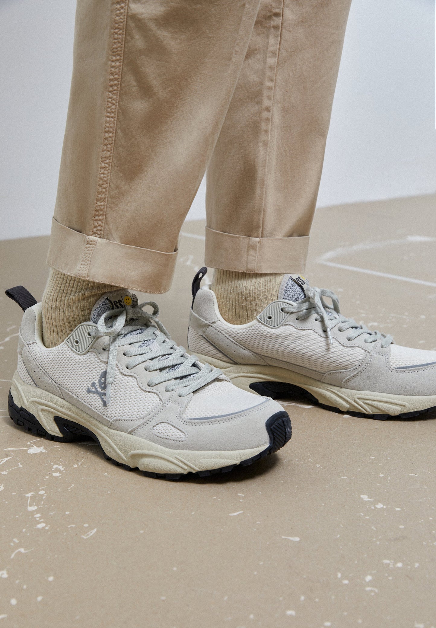 SAPATILHAS LEVES COM SOLA PRONUNCIADA