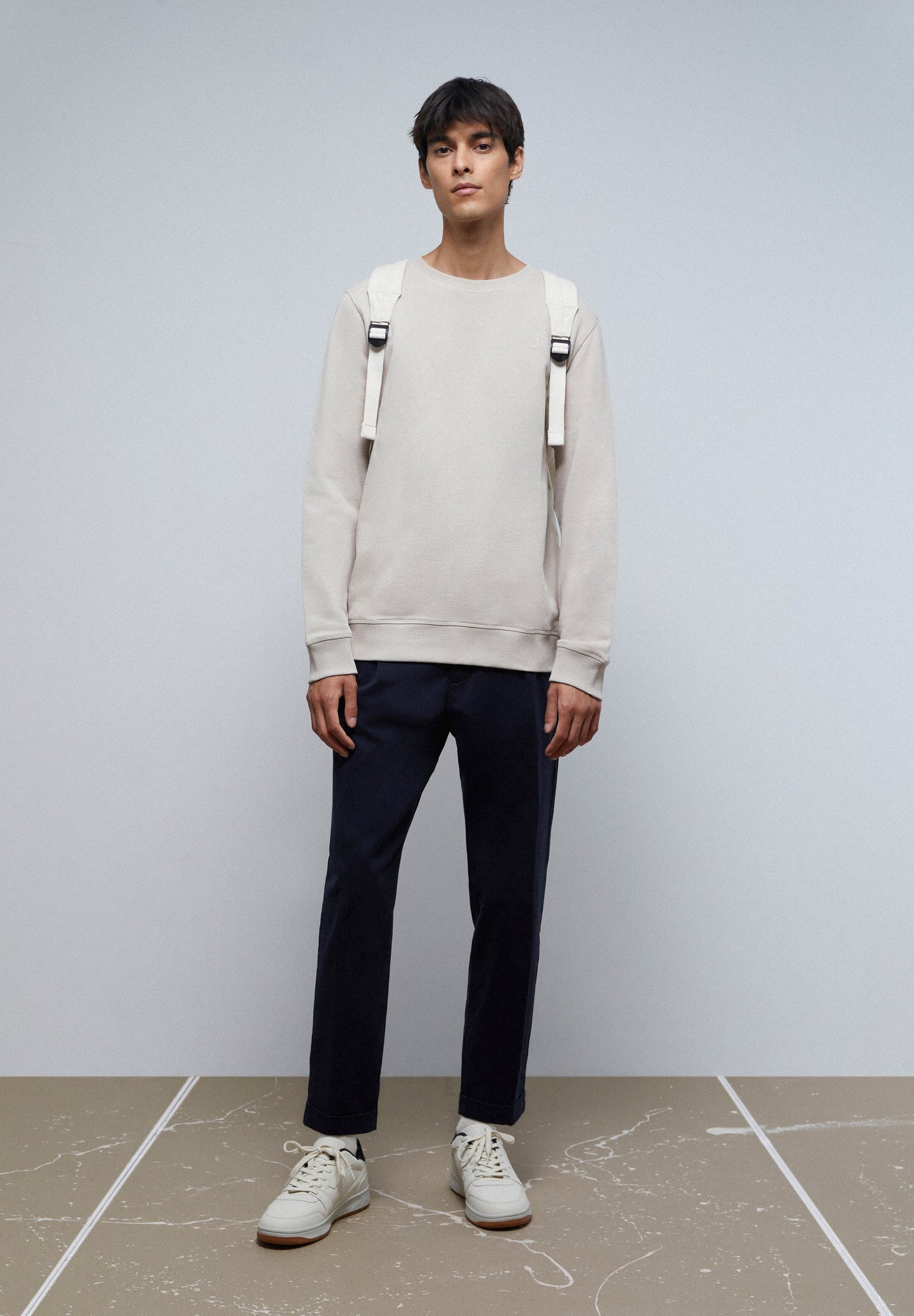 SWEATSHIRT BÁSICA COM SKULL