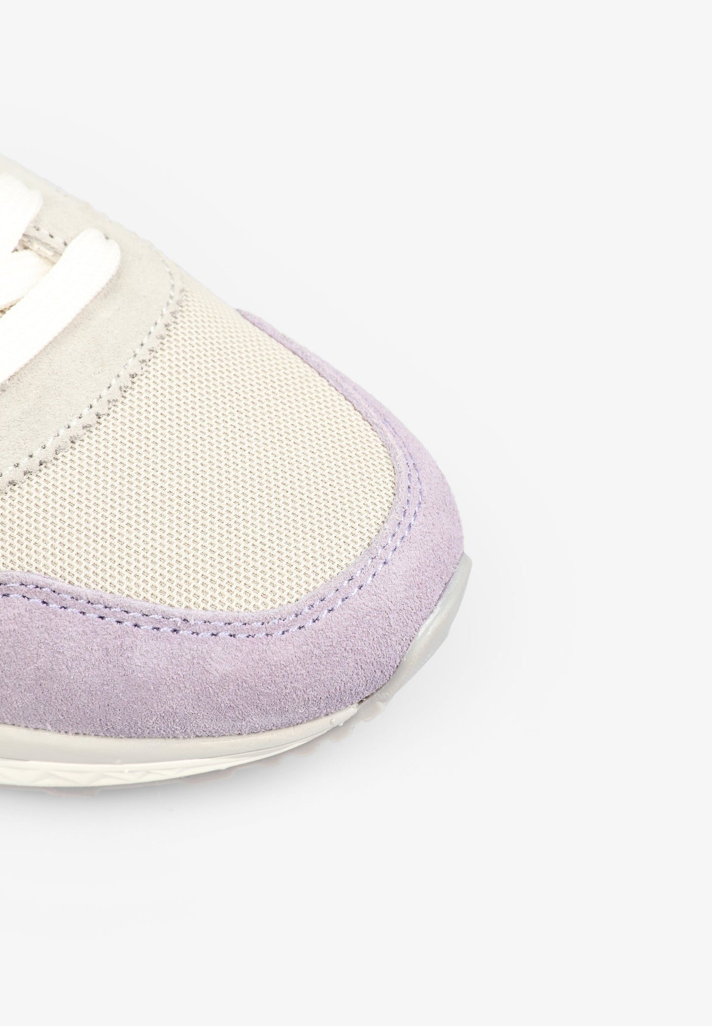 SAPATILHAS COM SKULL LATERAL