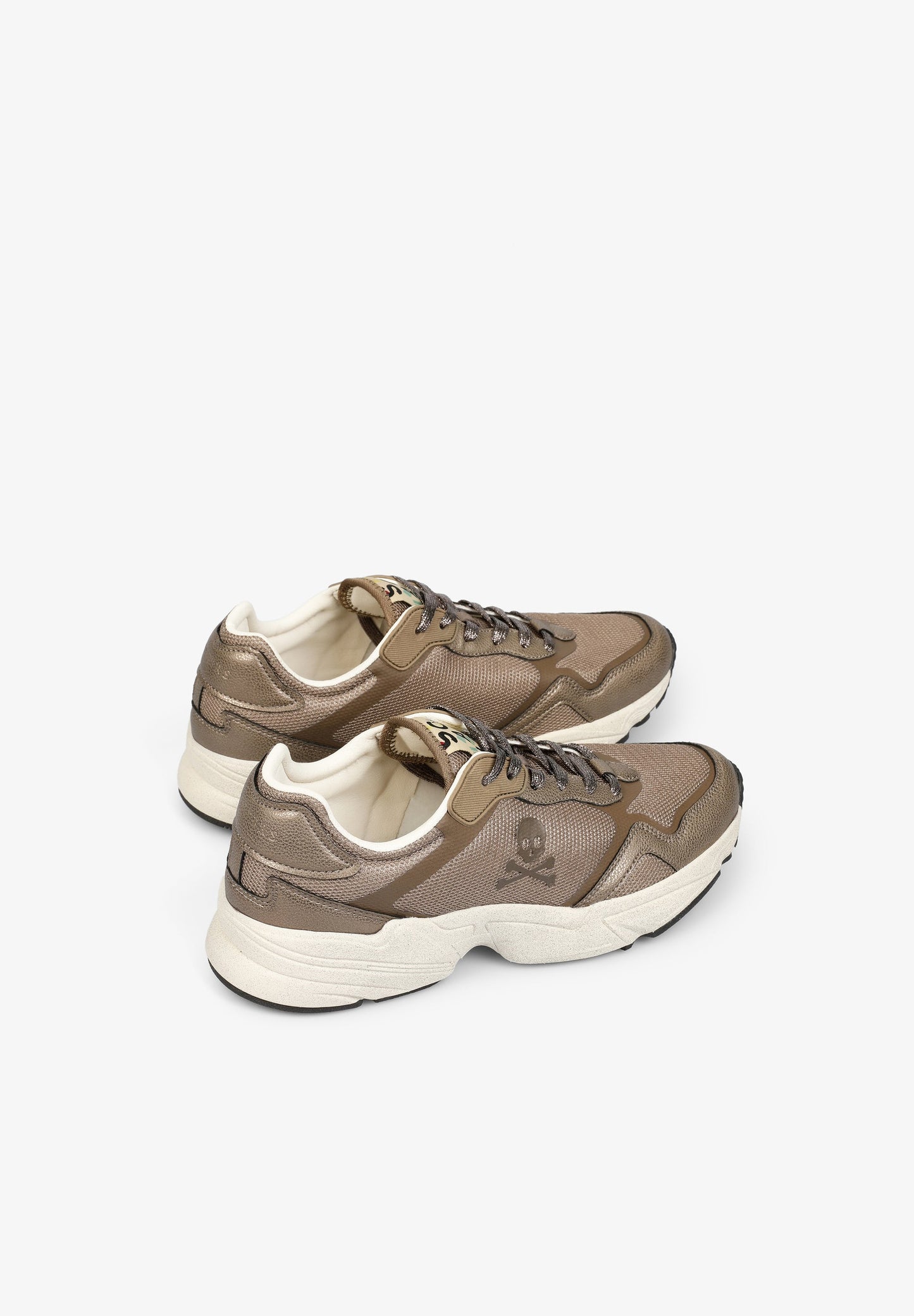 SAPATILHAS COM SOLA GROSSA