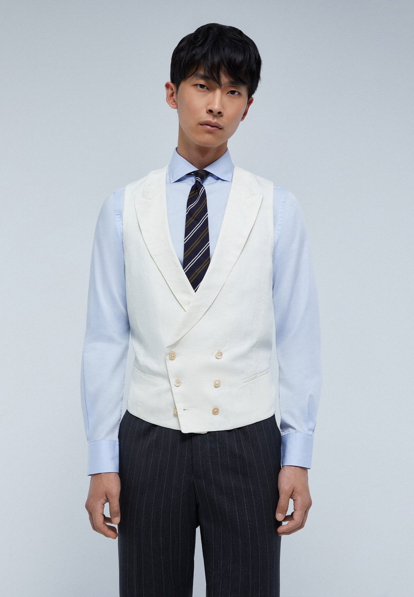 COLETE DE FRAQUE DE COLARINHO COM LAPELAS EM PONTAS