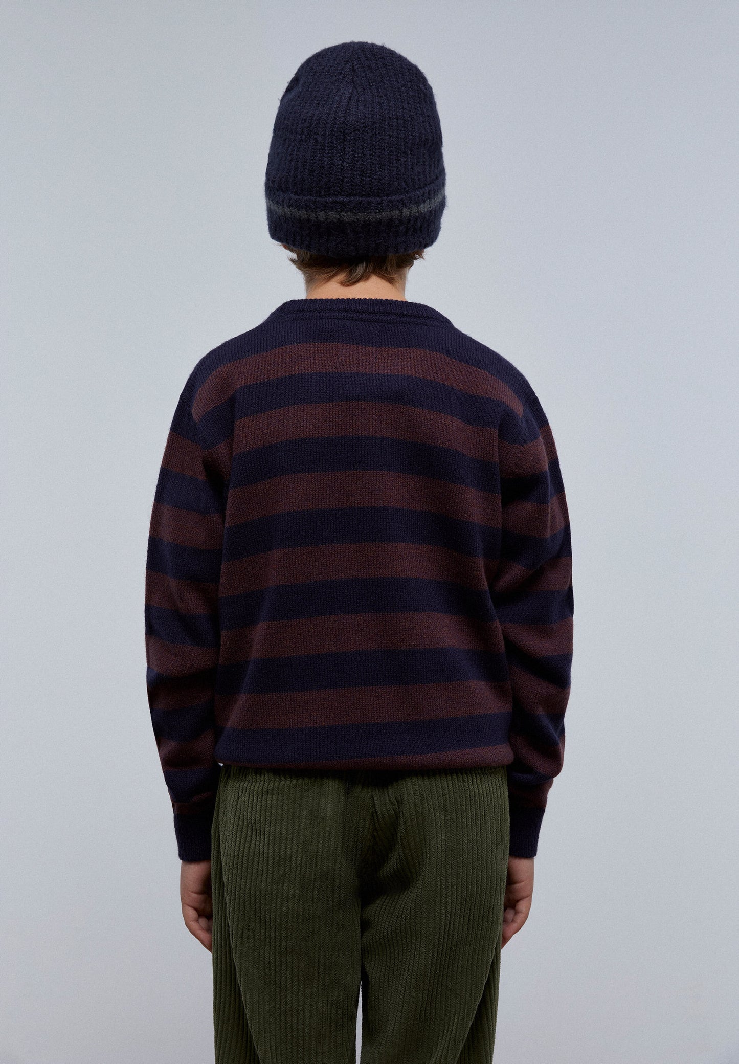 SWEATER DE MALHA ÀS RISCAS